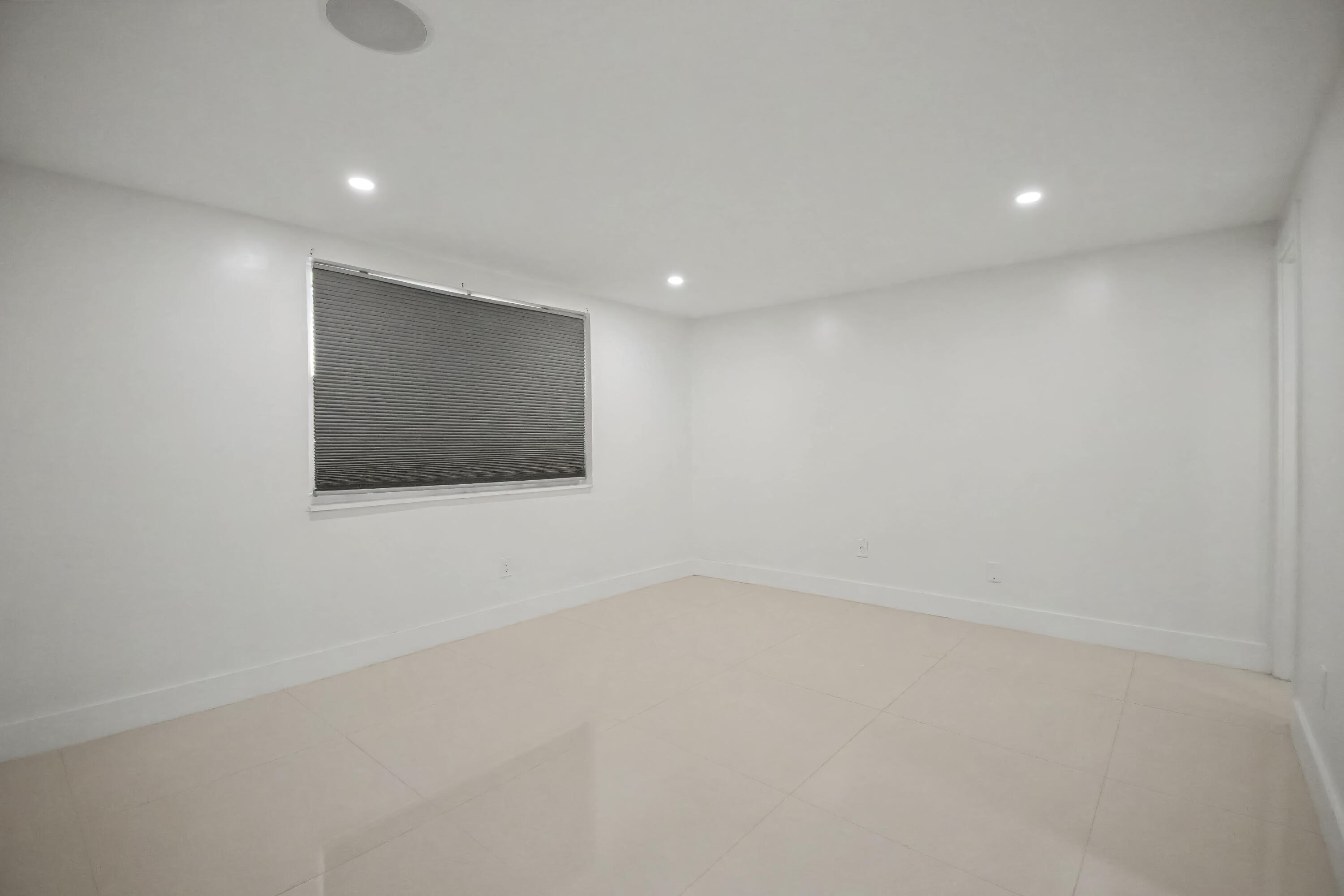 BOCA ENTRADA 1 condo unit  305 - Residential Lease