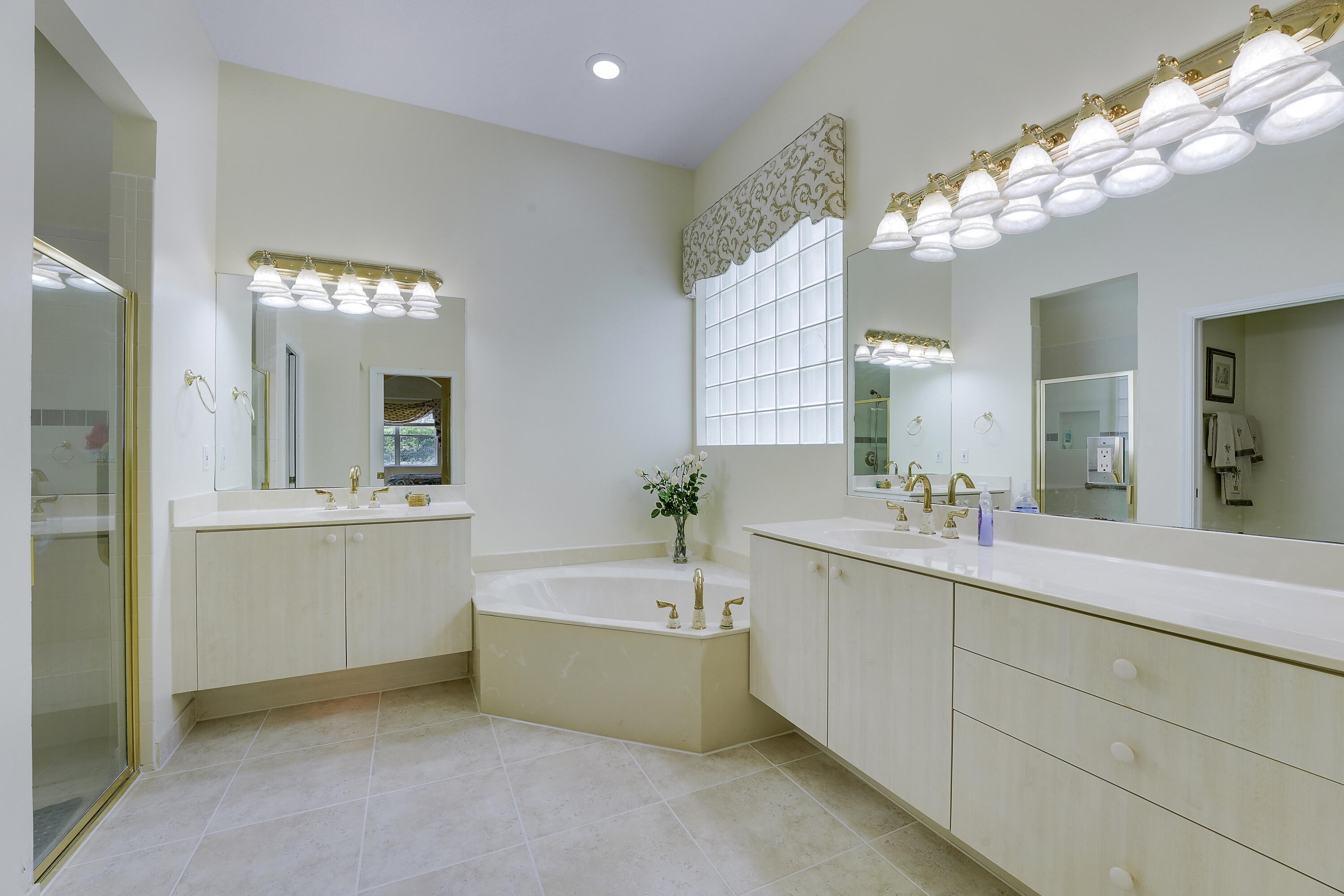 TOWNE PARK TR IA - Residential