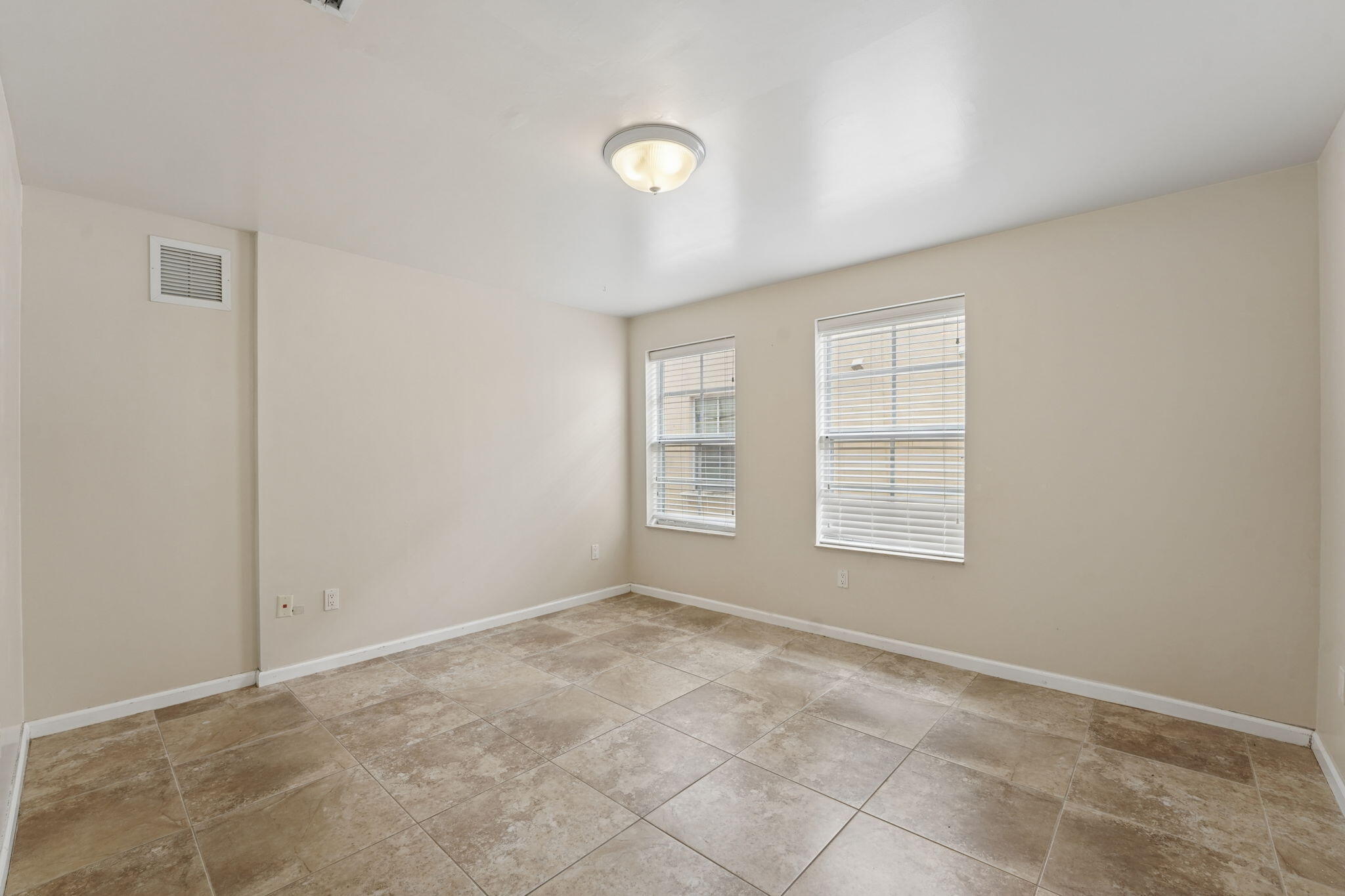 Tarpon River - Residential Lease