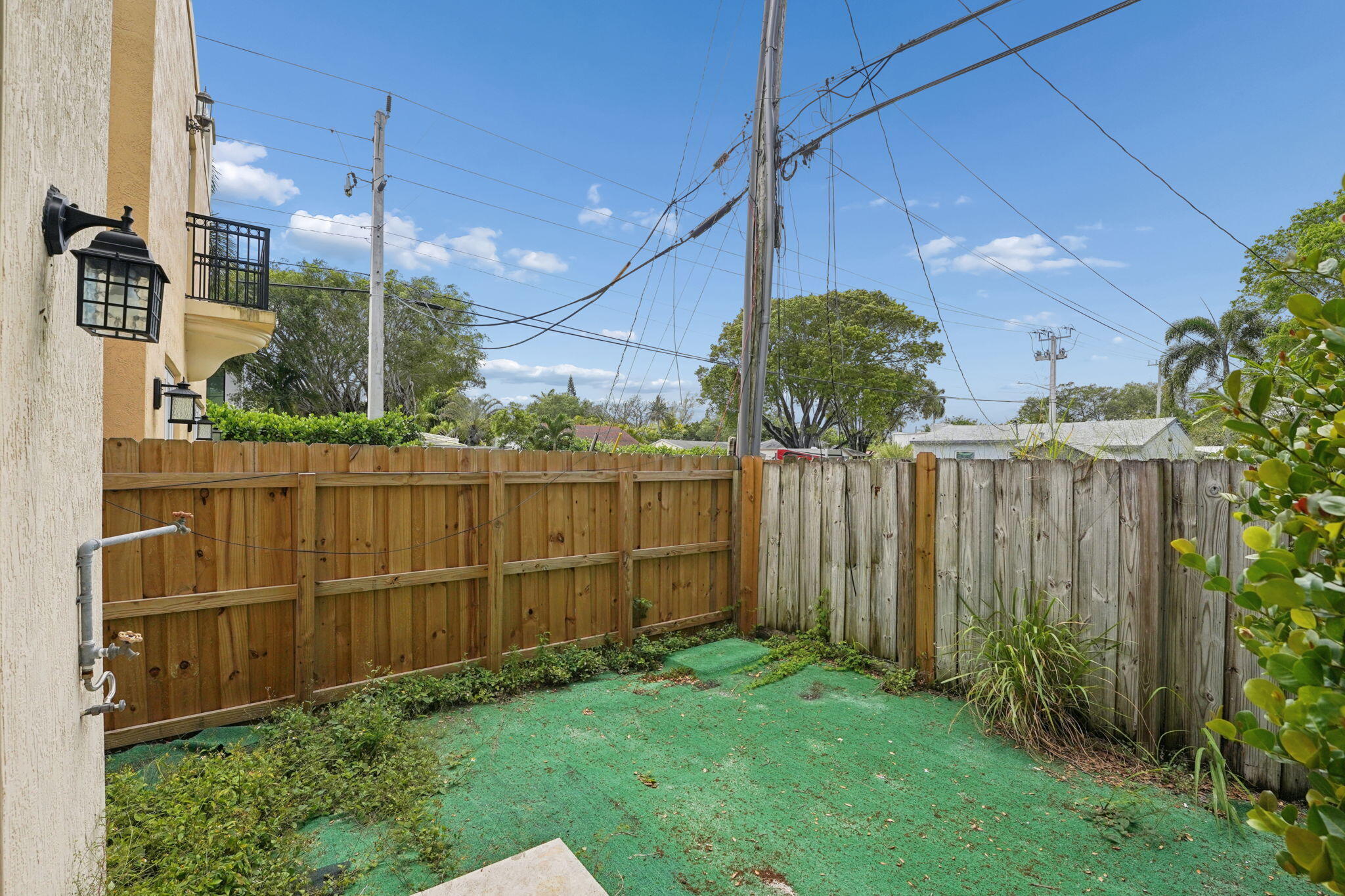 Tarpon River - Residential Lease