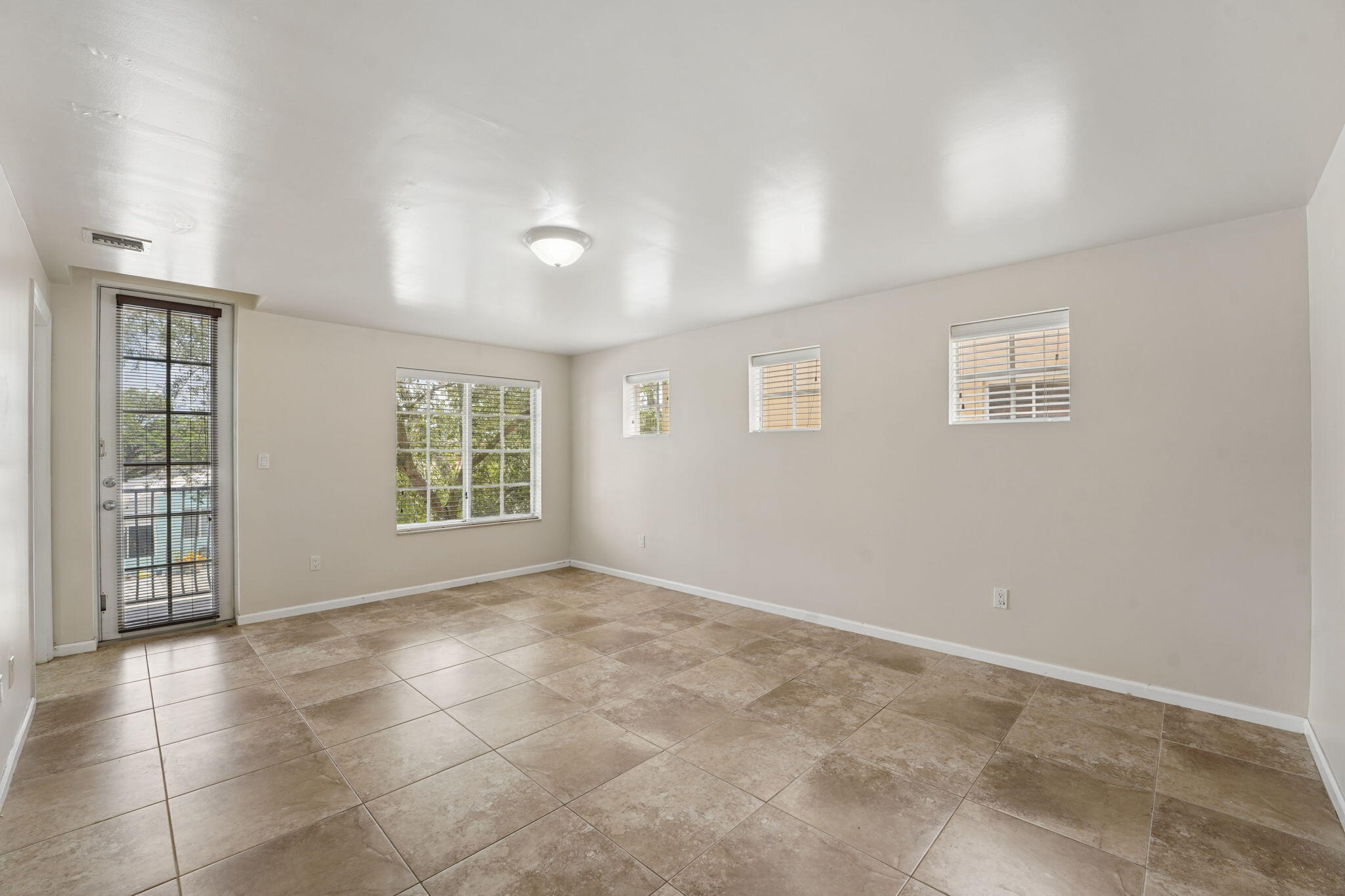 Tarpon River - Residential Lease