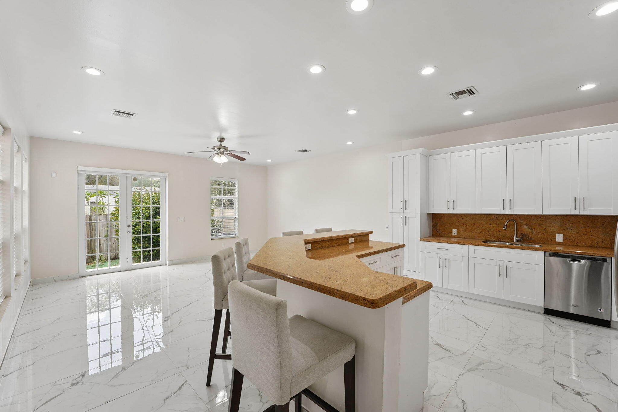 Tarpon River - Residential Lease