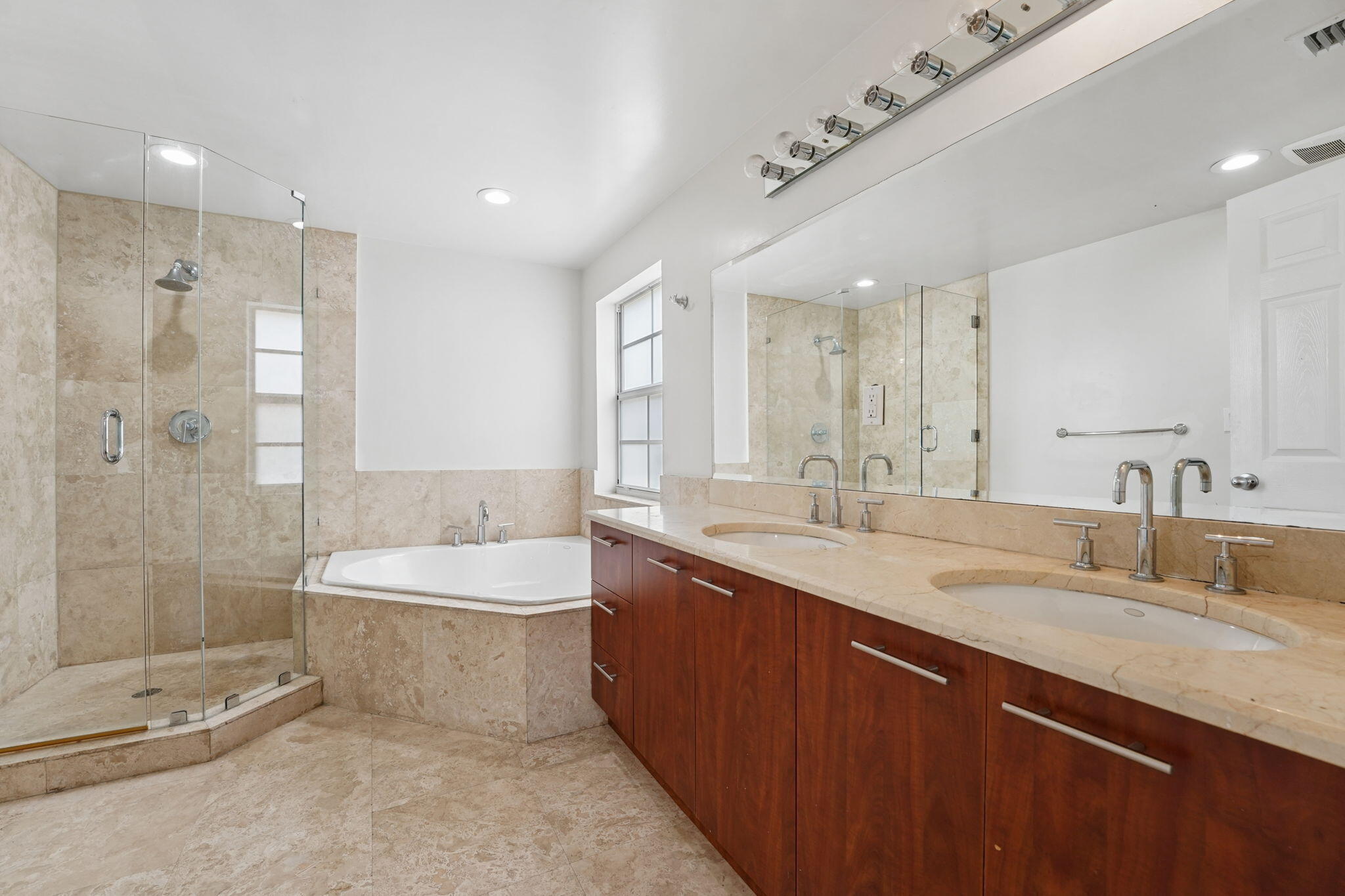 Tarpon River - Residential Lease