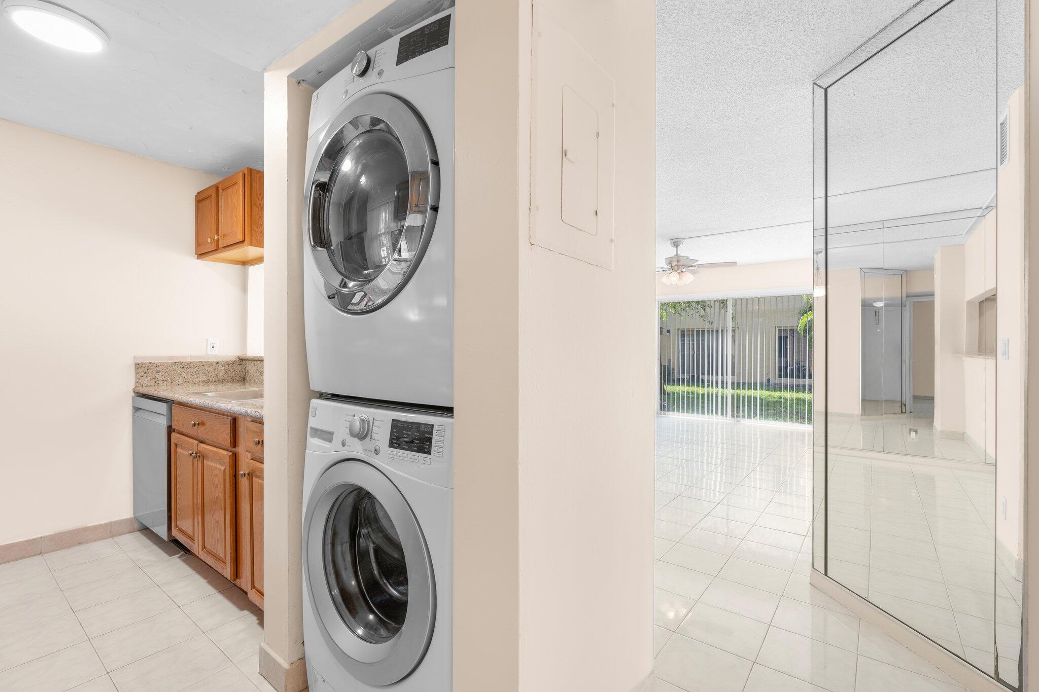 COUNTRY GARDENS CONDO - Residential Lease