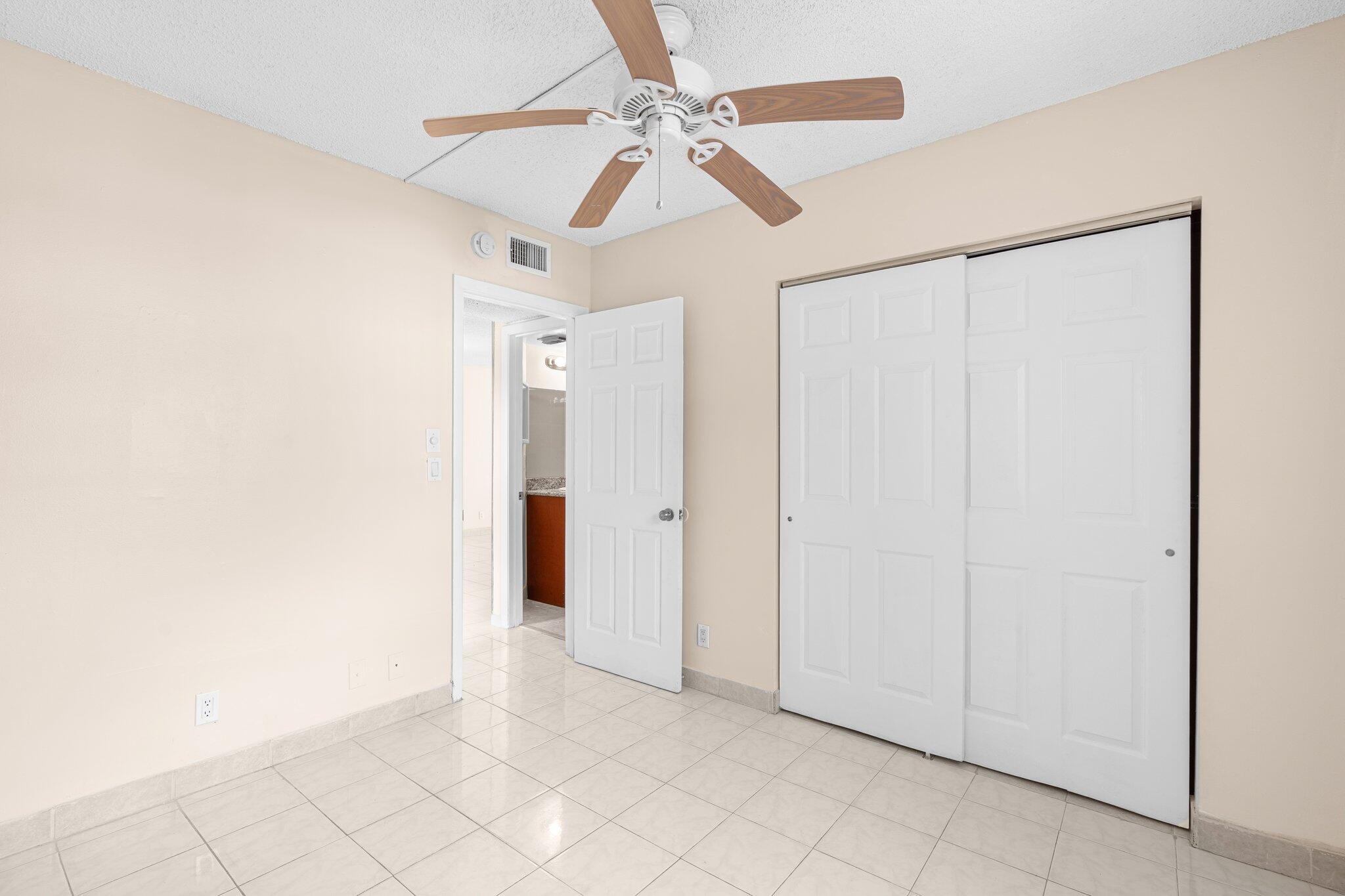 COUNTRY GARDENS CONDO - Residential Lease