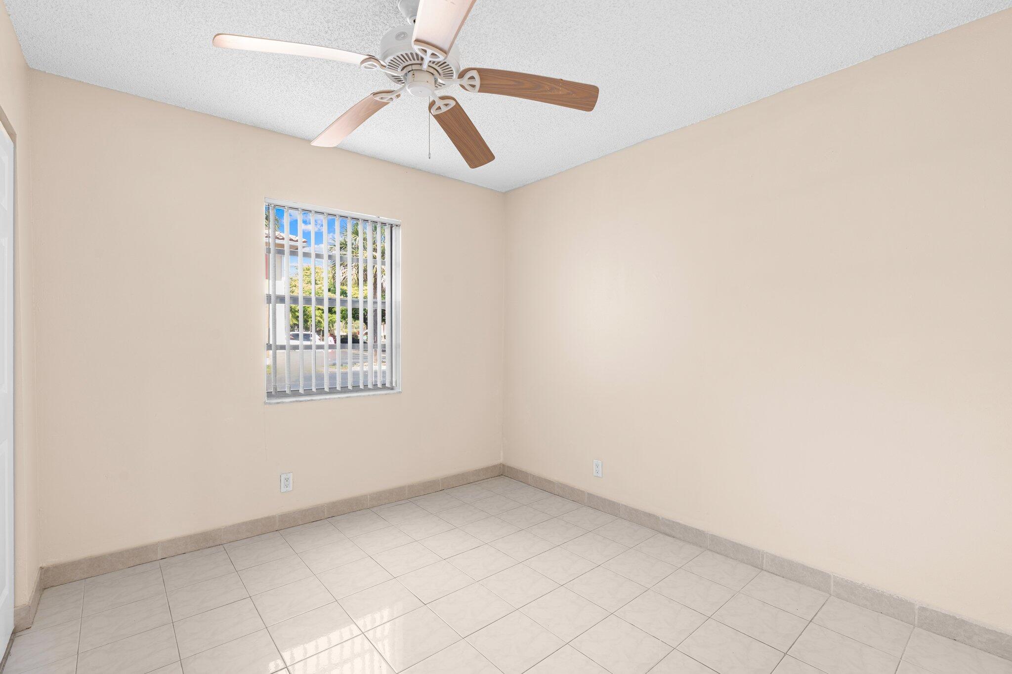 COUNTRY GARDENS CONDO - Residential Lease