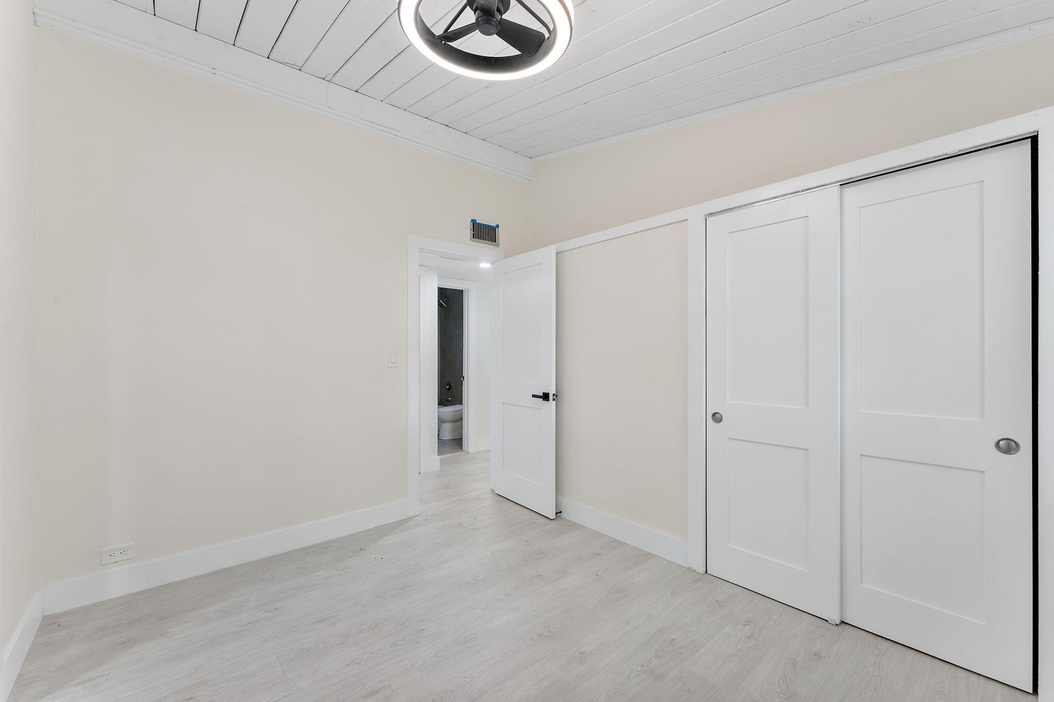 DELRAY MNR - Residential Lease
