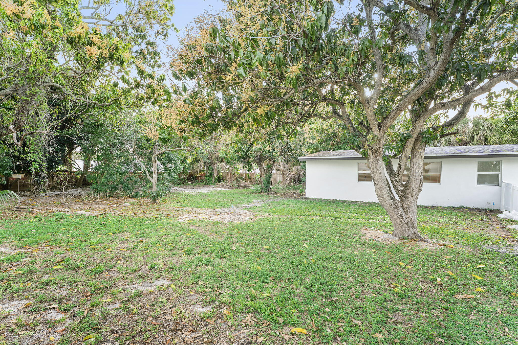 DELRAY MNR - Residential Lease