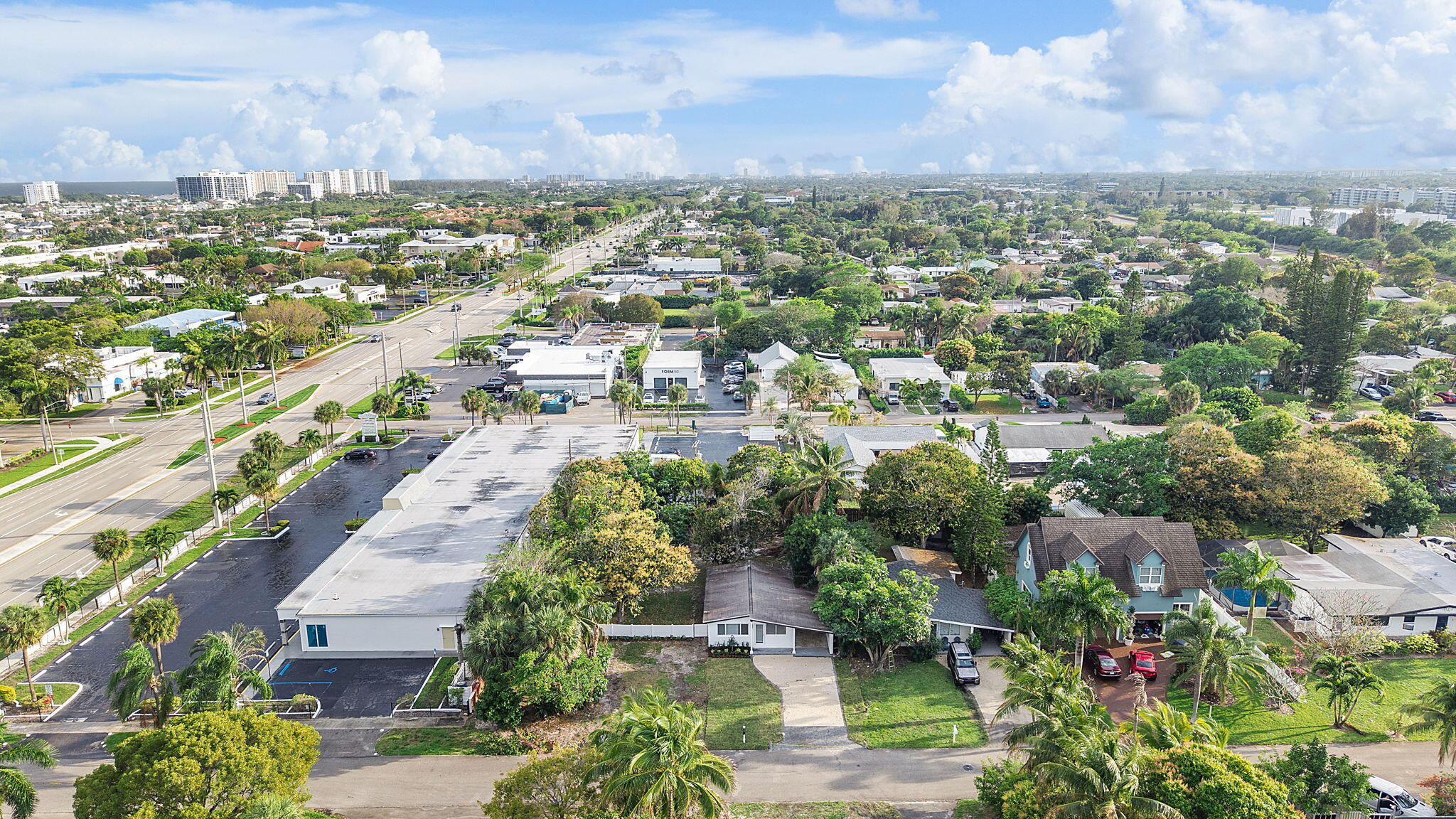 DELRAY MNR - Residential Lease