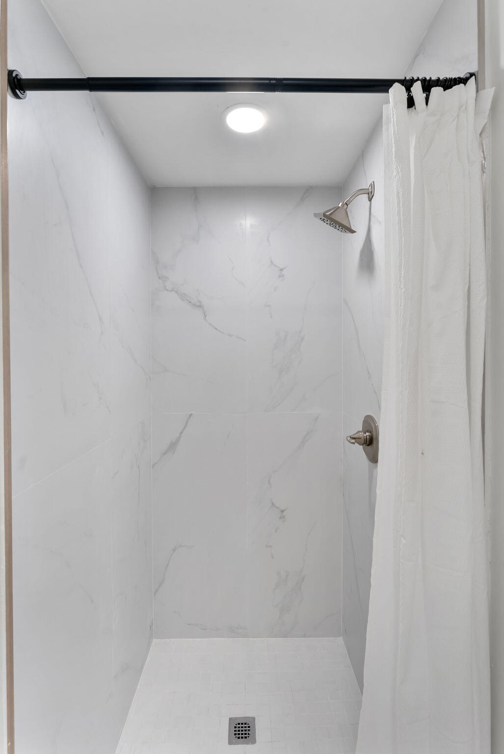 DELRAY MNR - Residential Lease