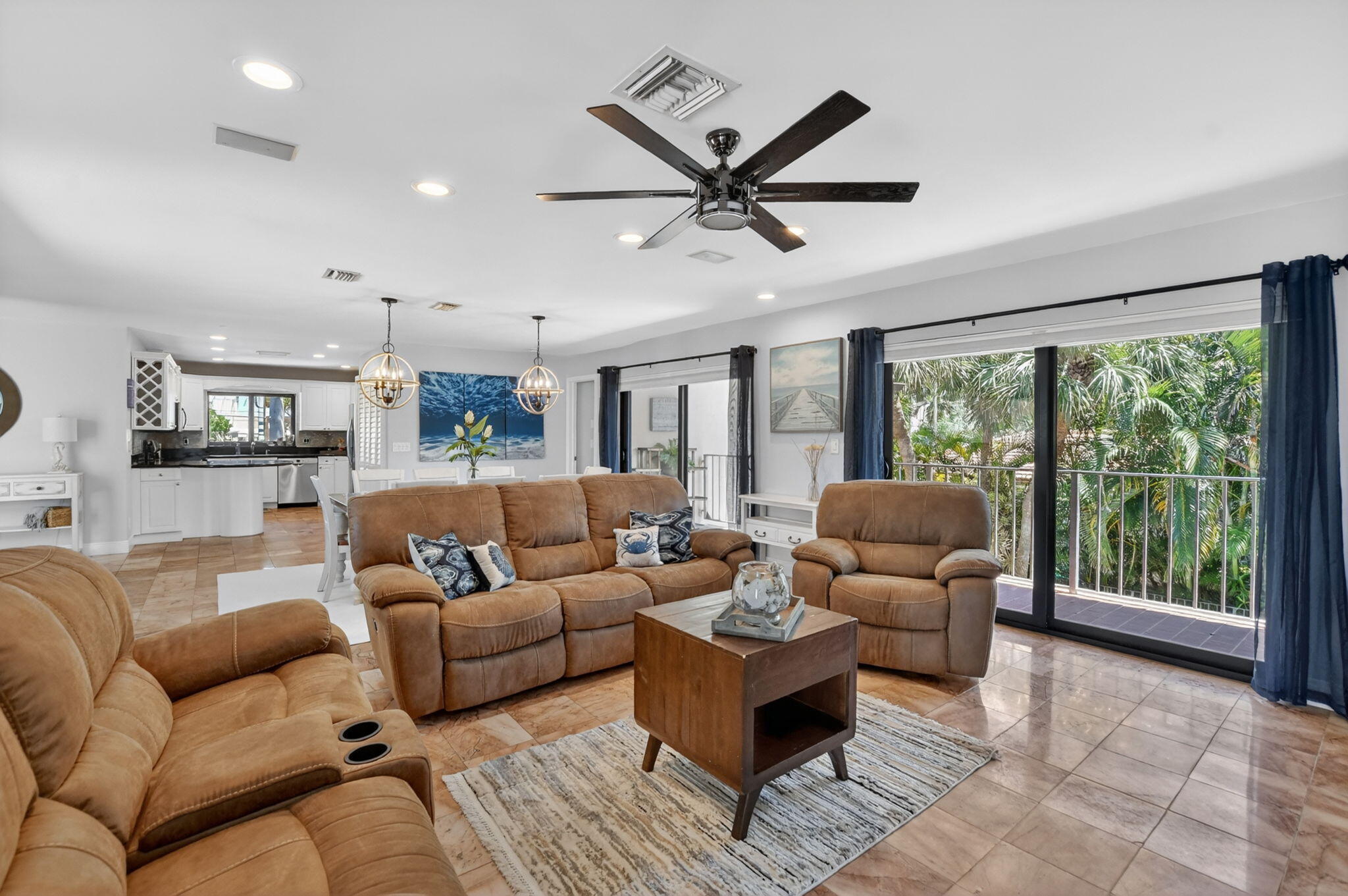 CEAIRE CONDO - Residential