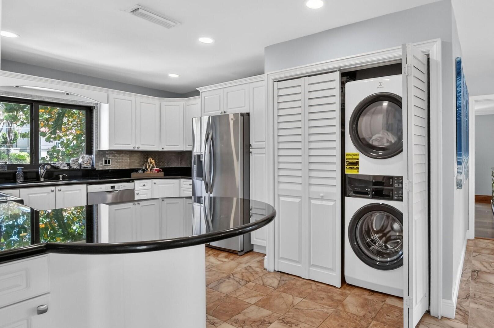 CEAIRE CONDO - Residential