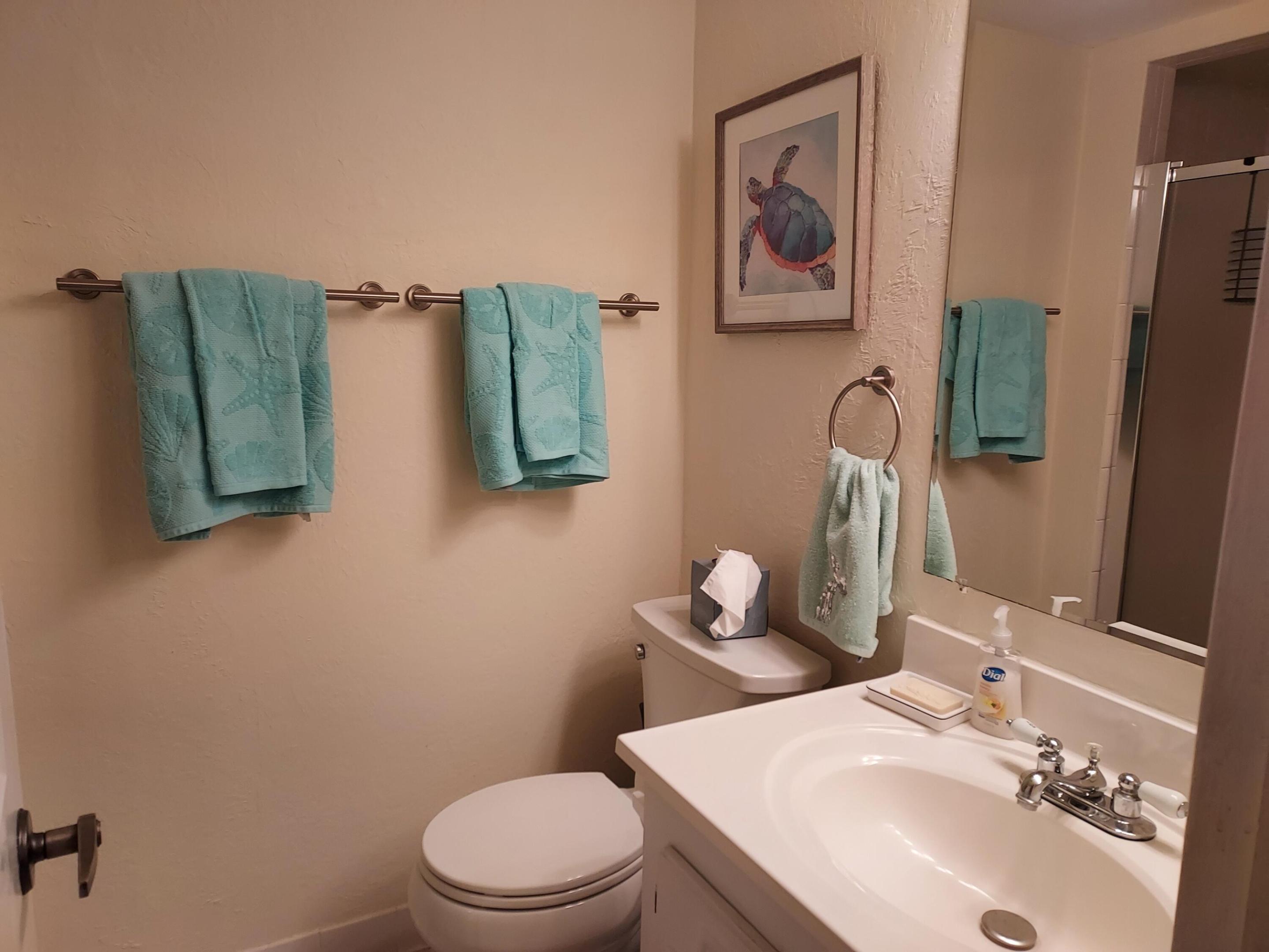 VILLAS ON THE GREEN CONDO - Residential Lease