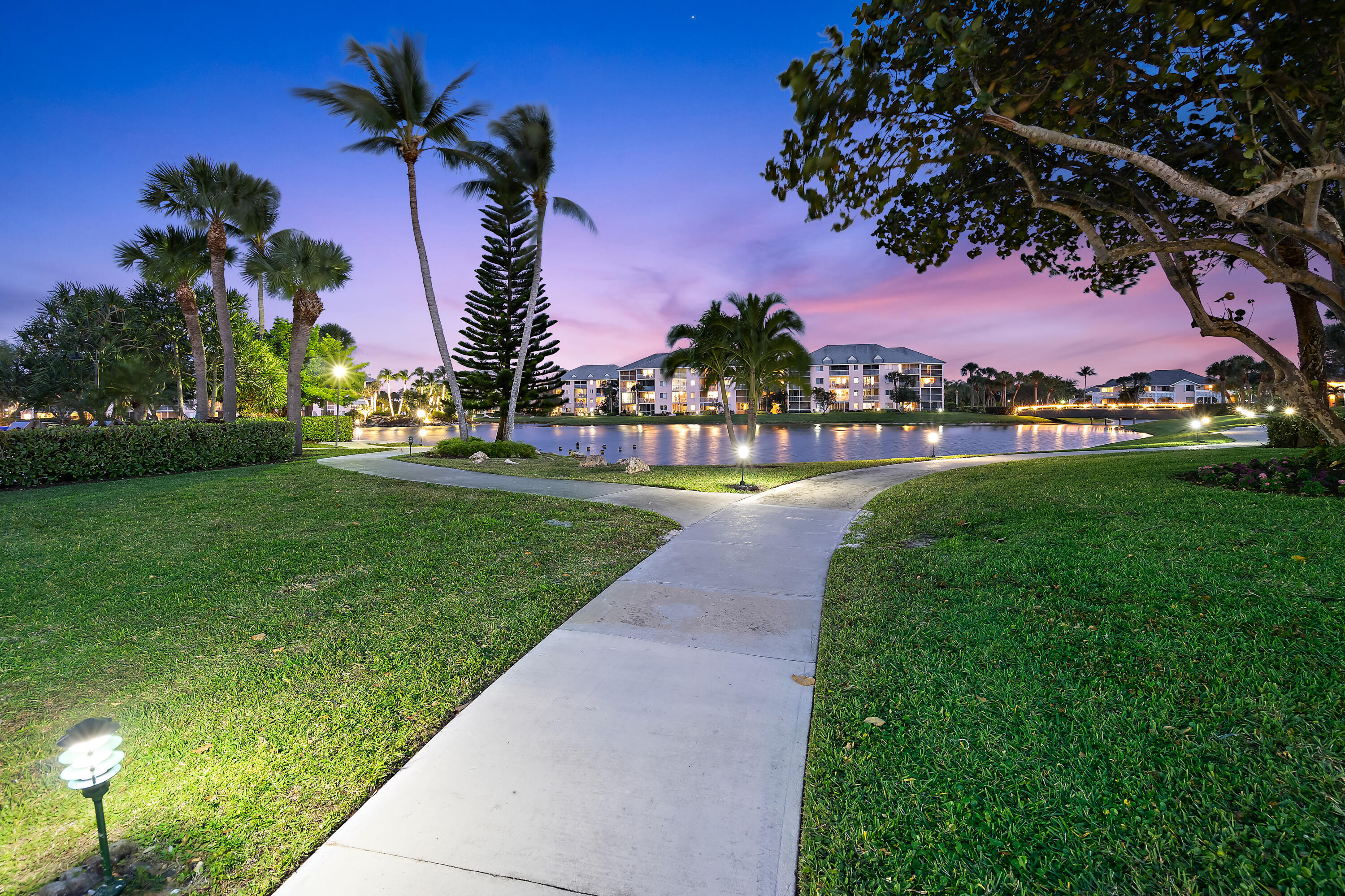 JUPITER BAY ONE THRU SIX CONDO - Residential Lease