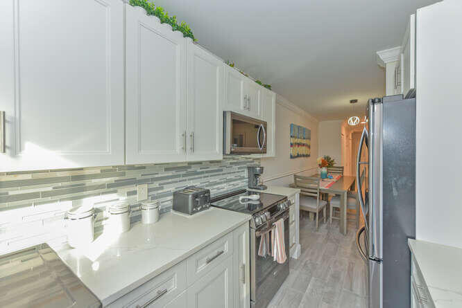 JUPITER BAY ONE THRU SIX CONDO - Residential Lease