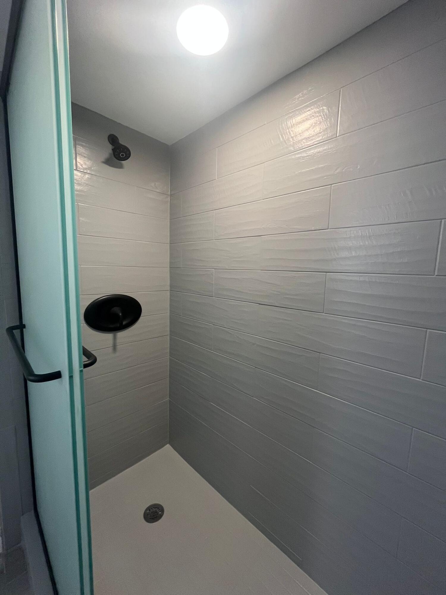 JUPITER BAY ONE THRU SIX CONDO - Residential Lease