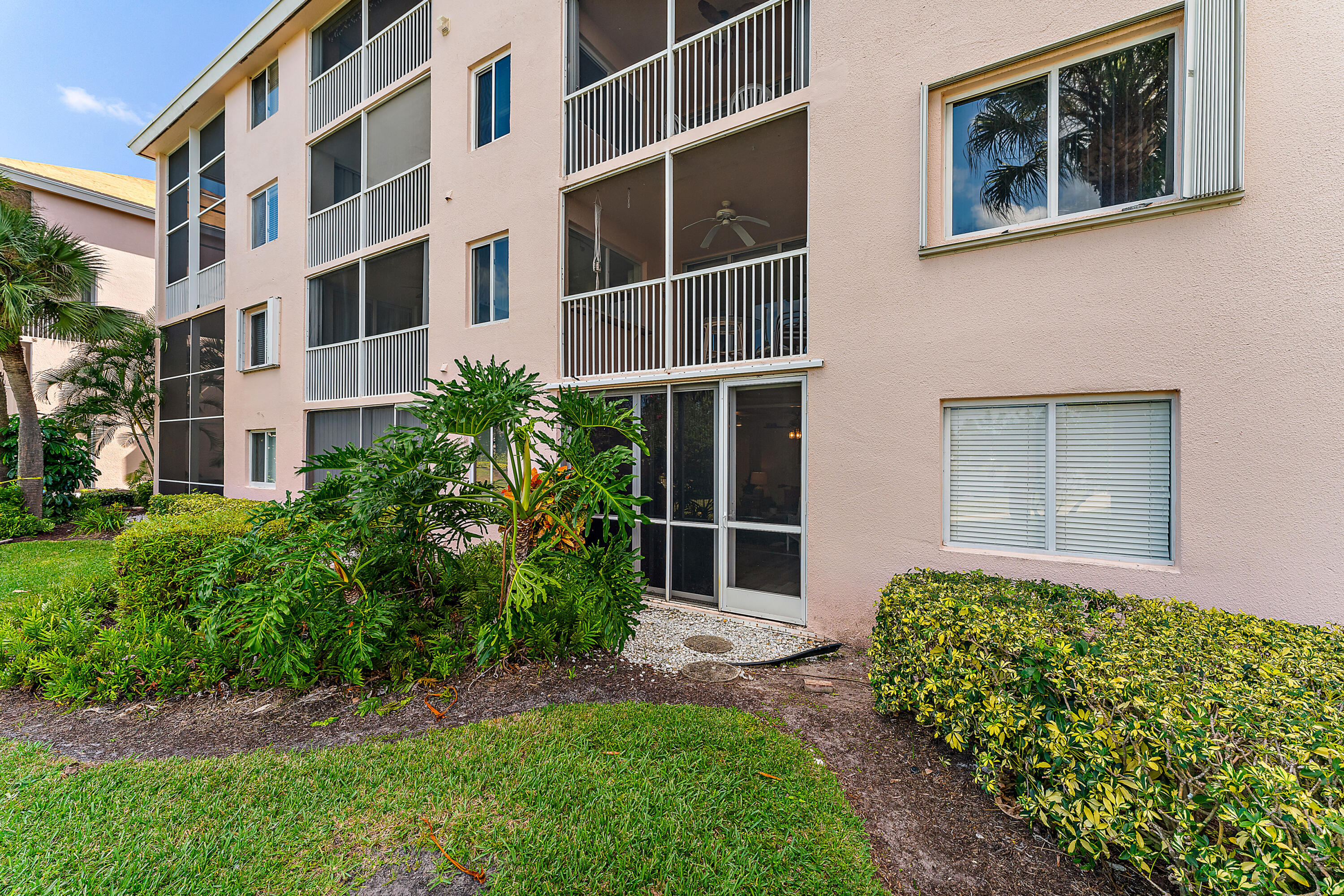 JUPITER BAY ONE THRU SIX CONDO - Residential Lease