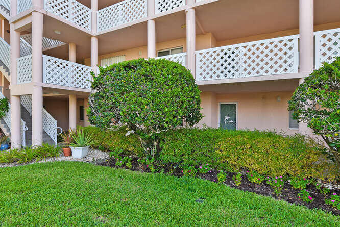 JUPITER BAY ONE THRU SIX CONDO - Residential Lease
