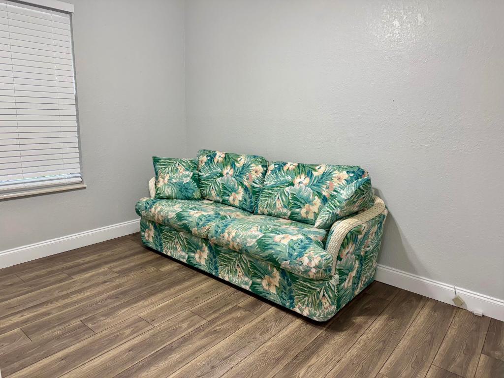 PALM VILLAGE RANCH - Residential