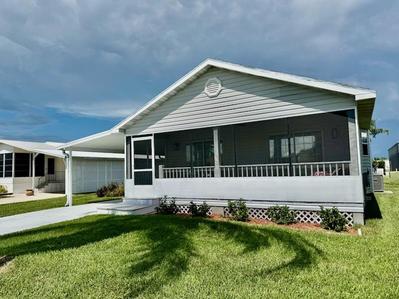 PALM VILLAGE RANCH - Residential