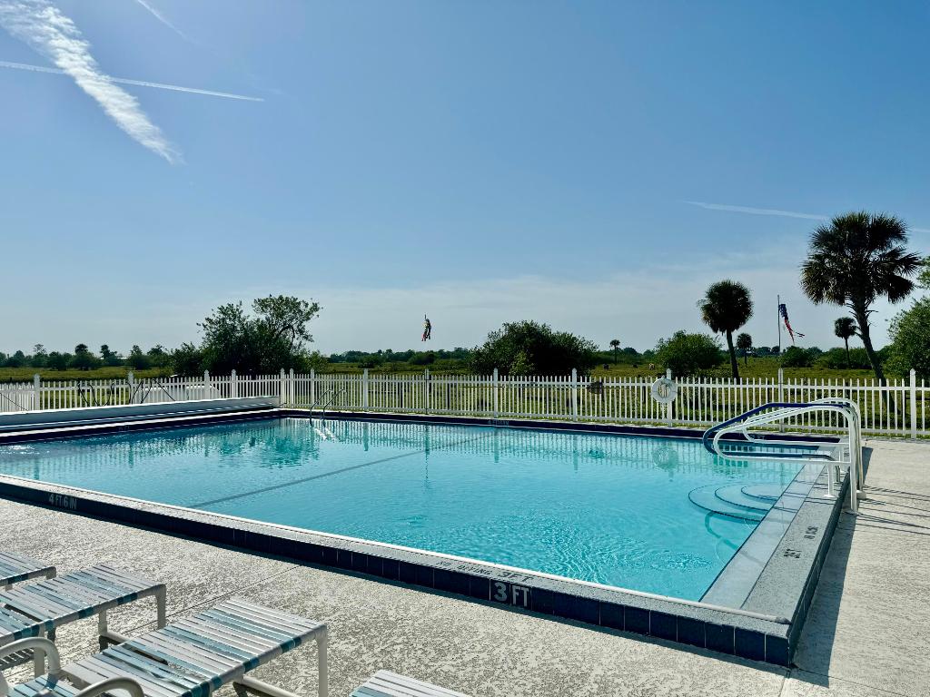 PALM VILLAGE RANCH - Residential