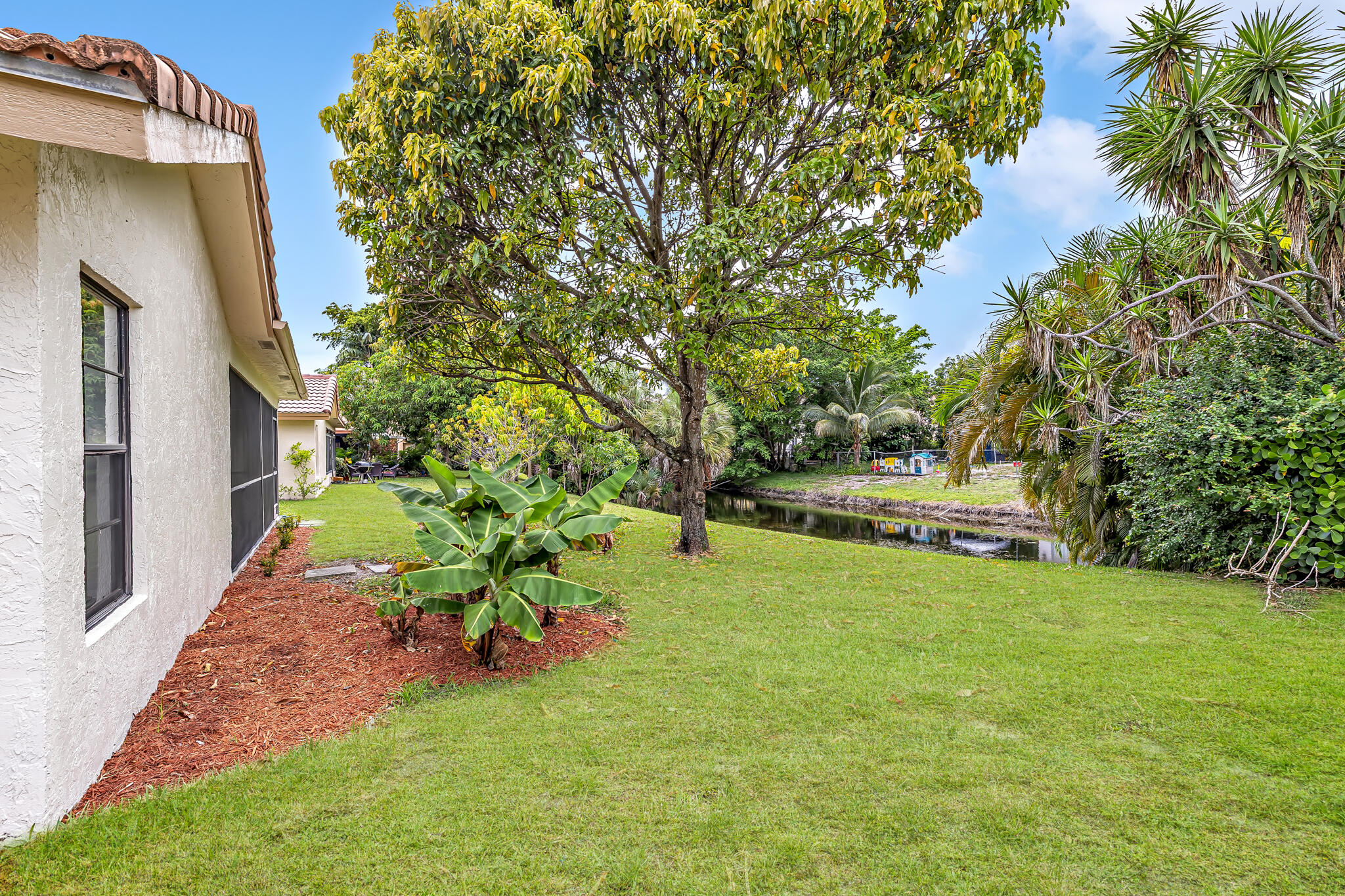 Spring Circle Villas - Residential