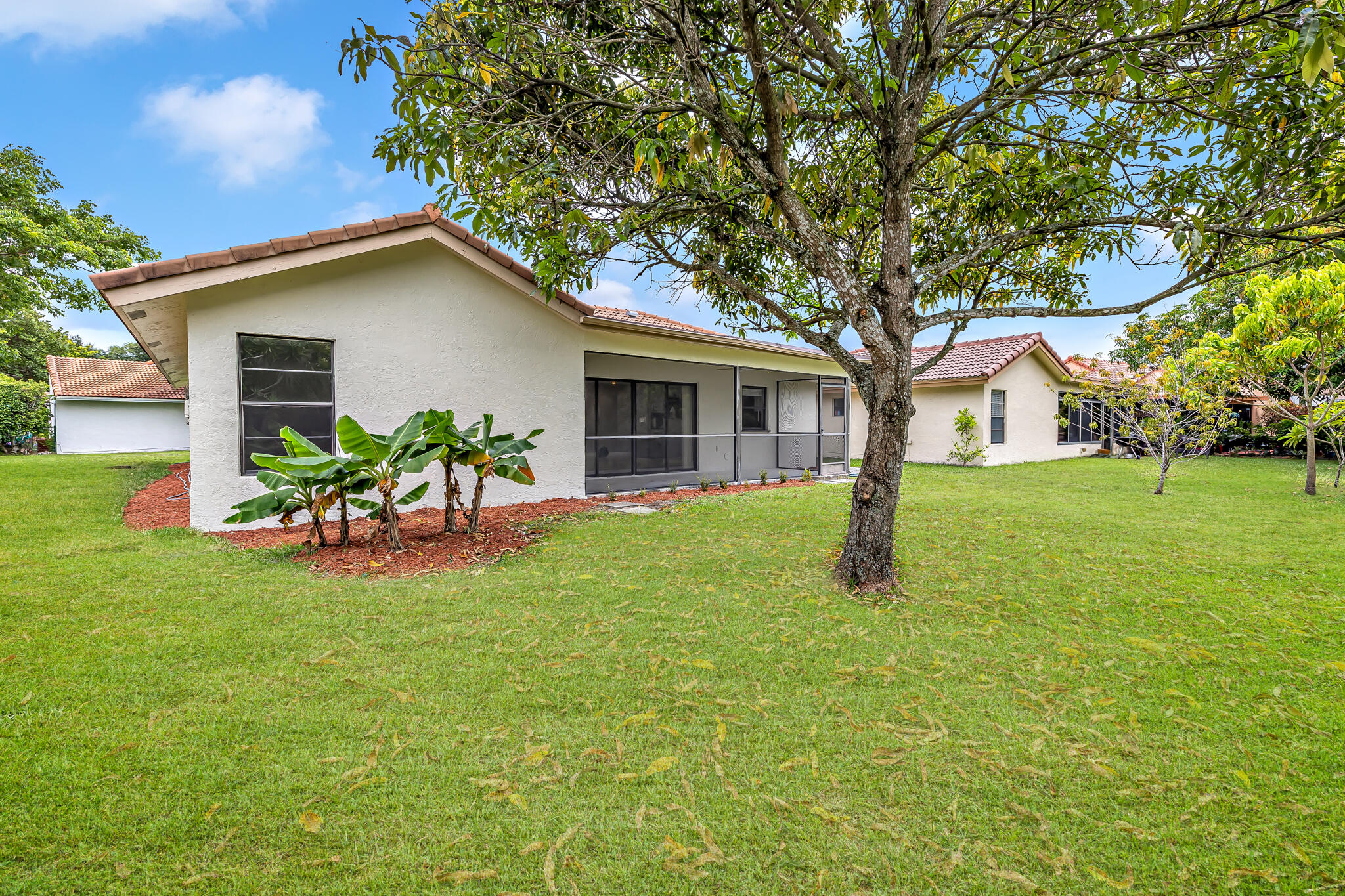 Spring Circle Villas - Residential
