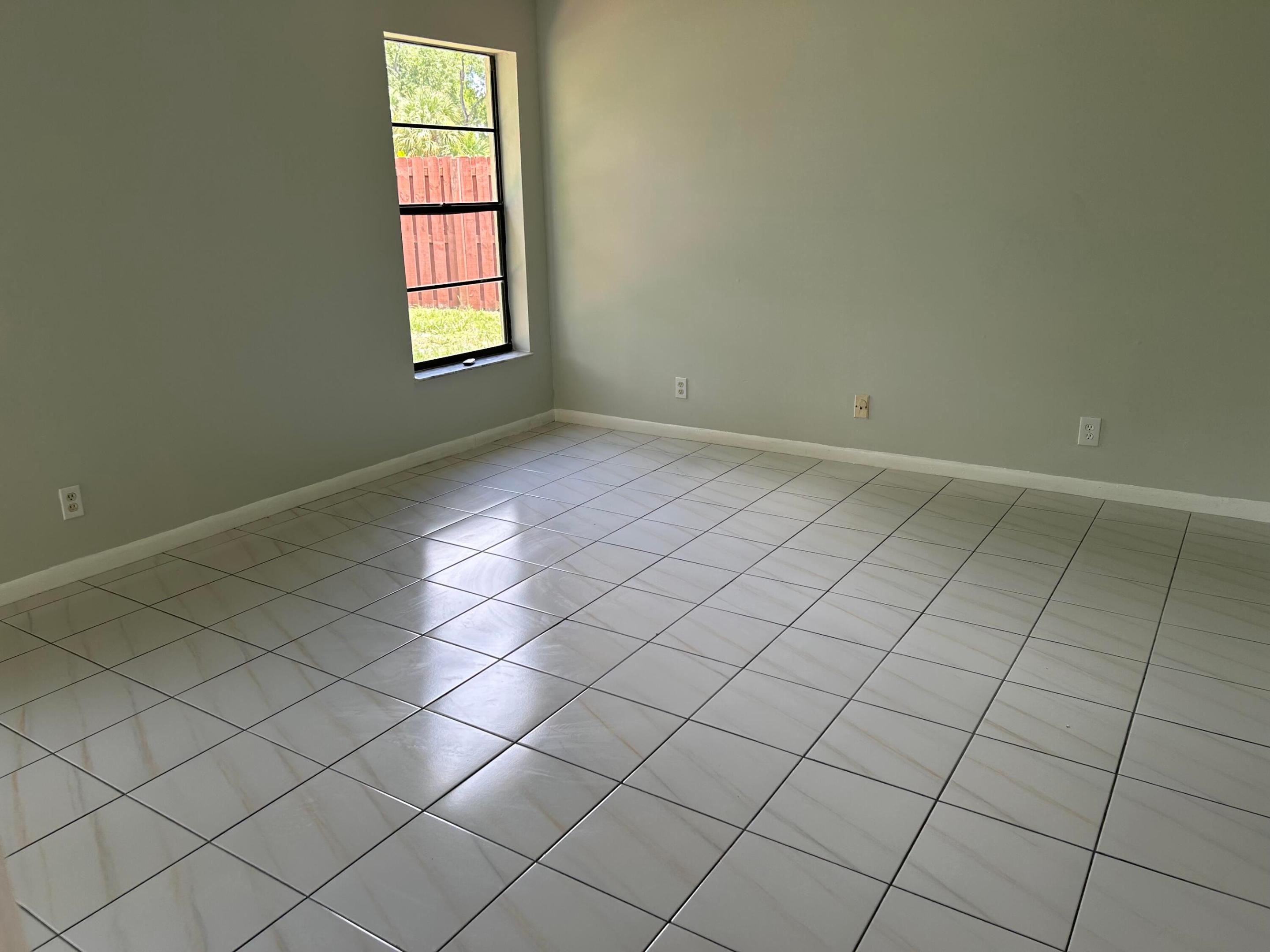 Spring Circle Villas - Residential