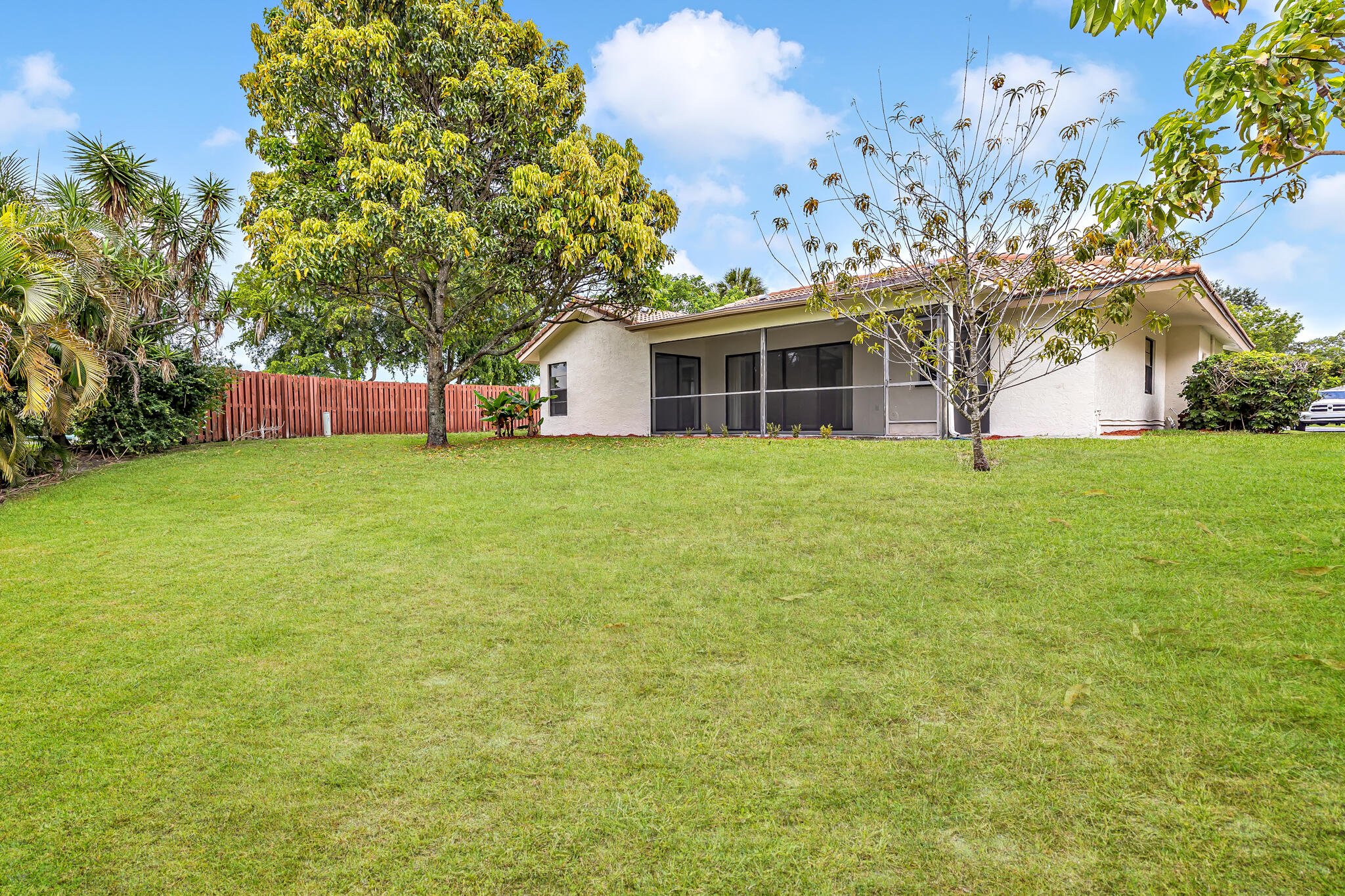Spring Circle Villas - Residential