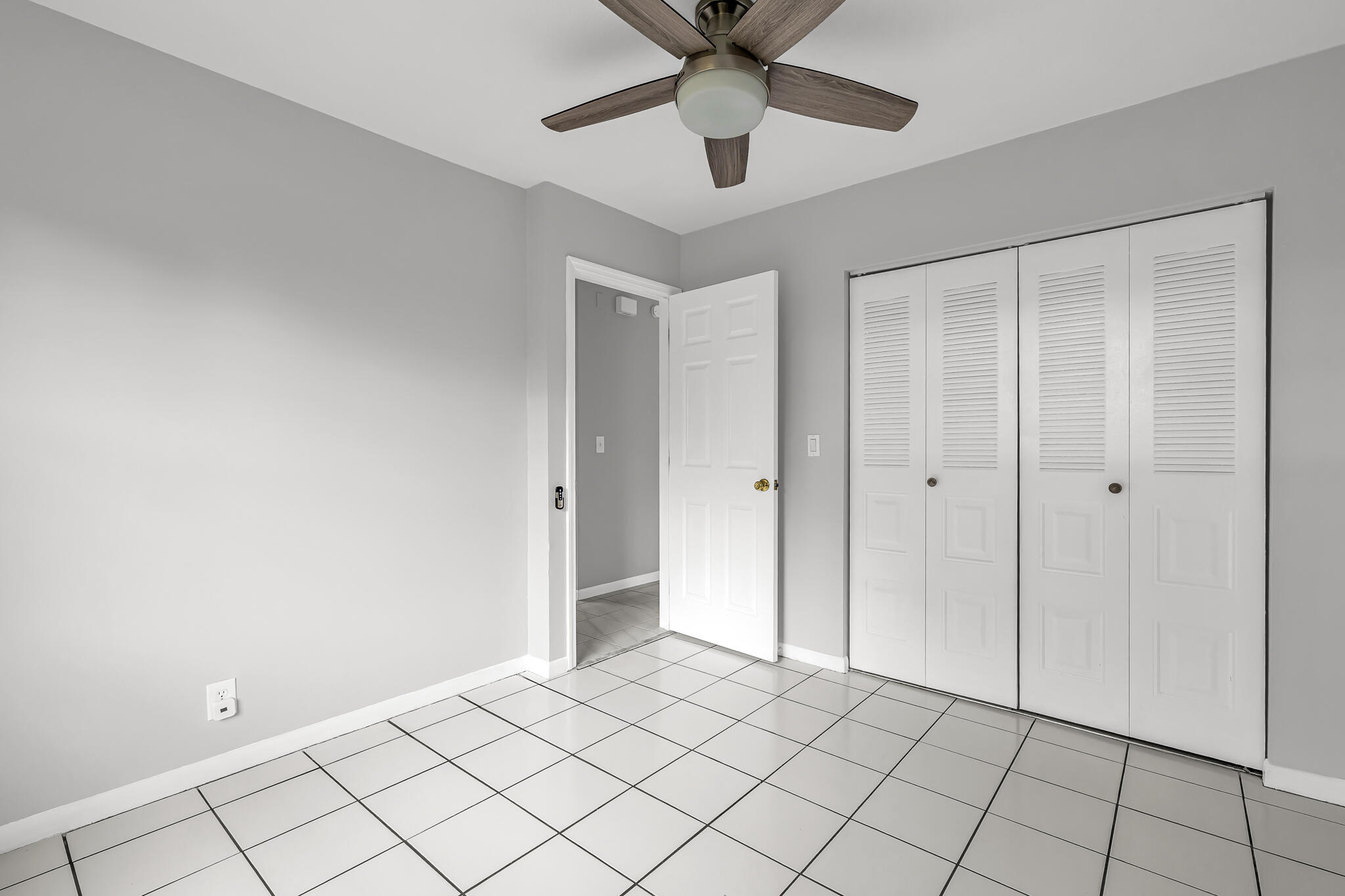 Spring Circle Villas - Residential
