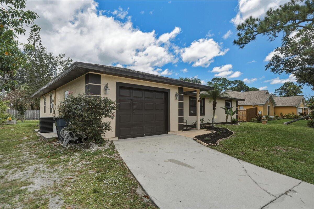 PORT ST LUCIE SECTION 12 - Residential