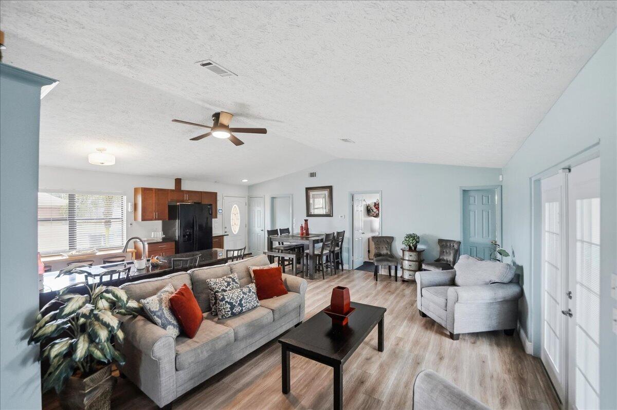 PORT ST LUCIE SECTION 12 - Residential