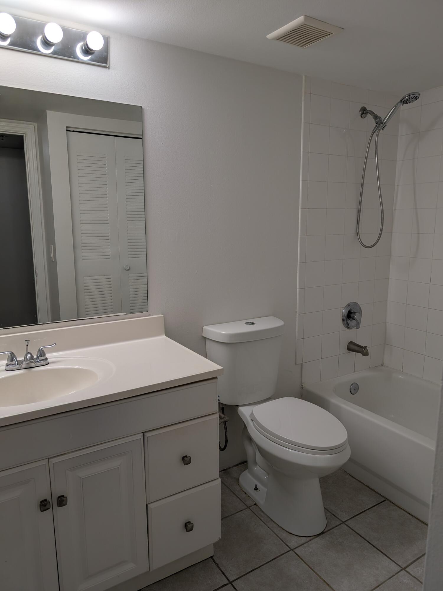 EVERGREEN LAKES CONDO - Residential Lease