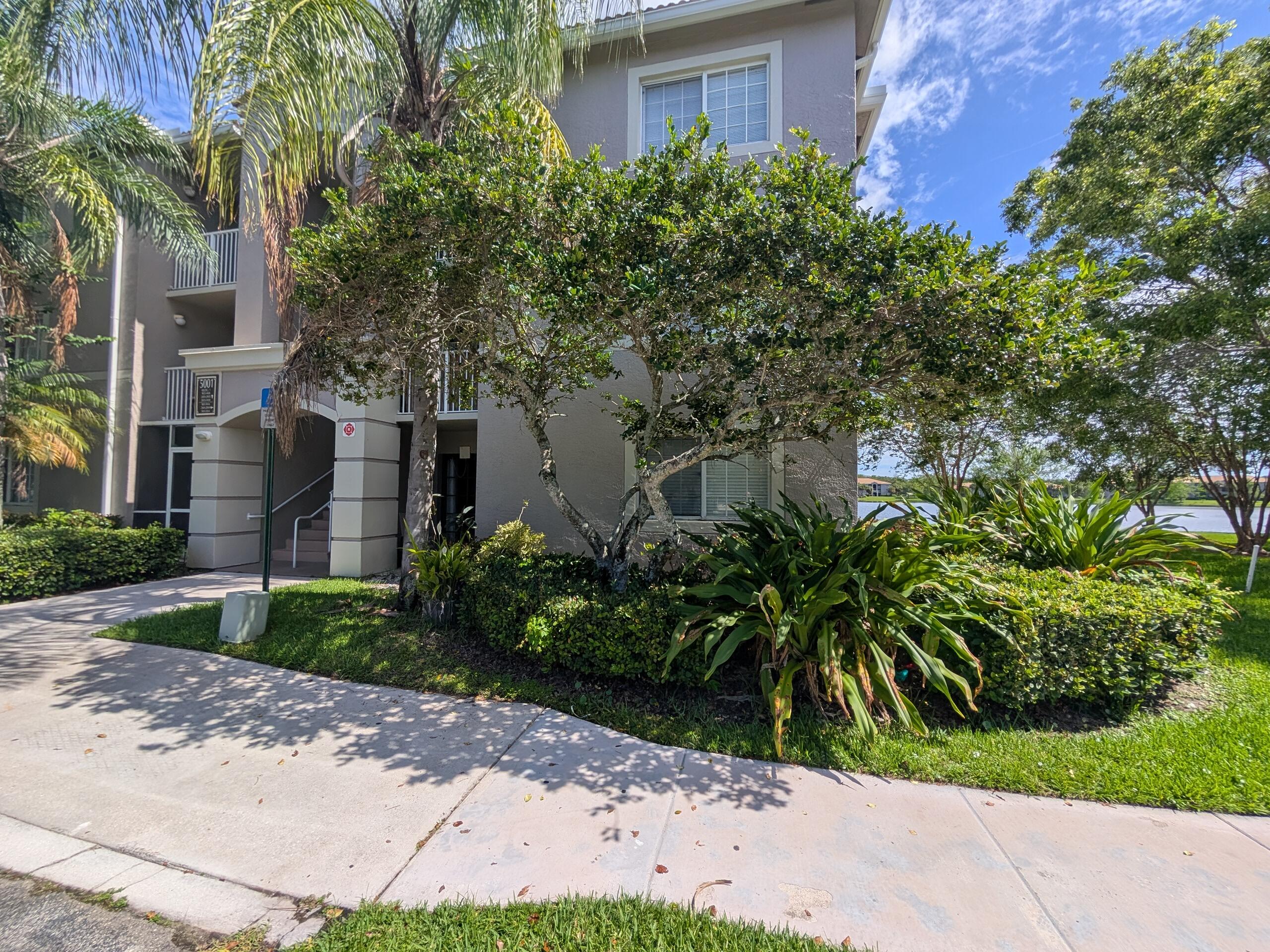 EVERGREEN LAKES CONDO - Residential Lease