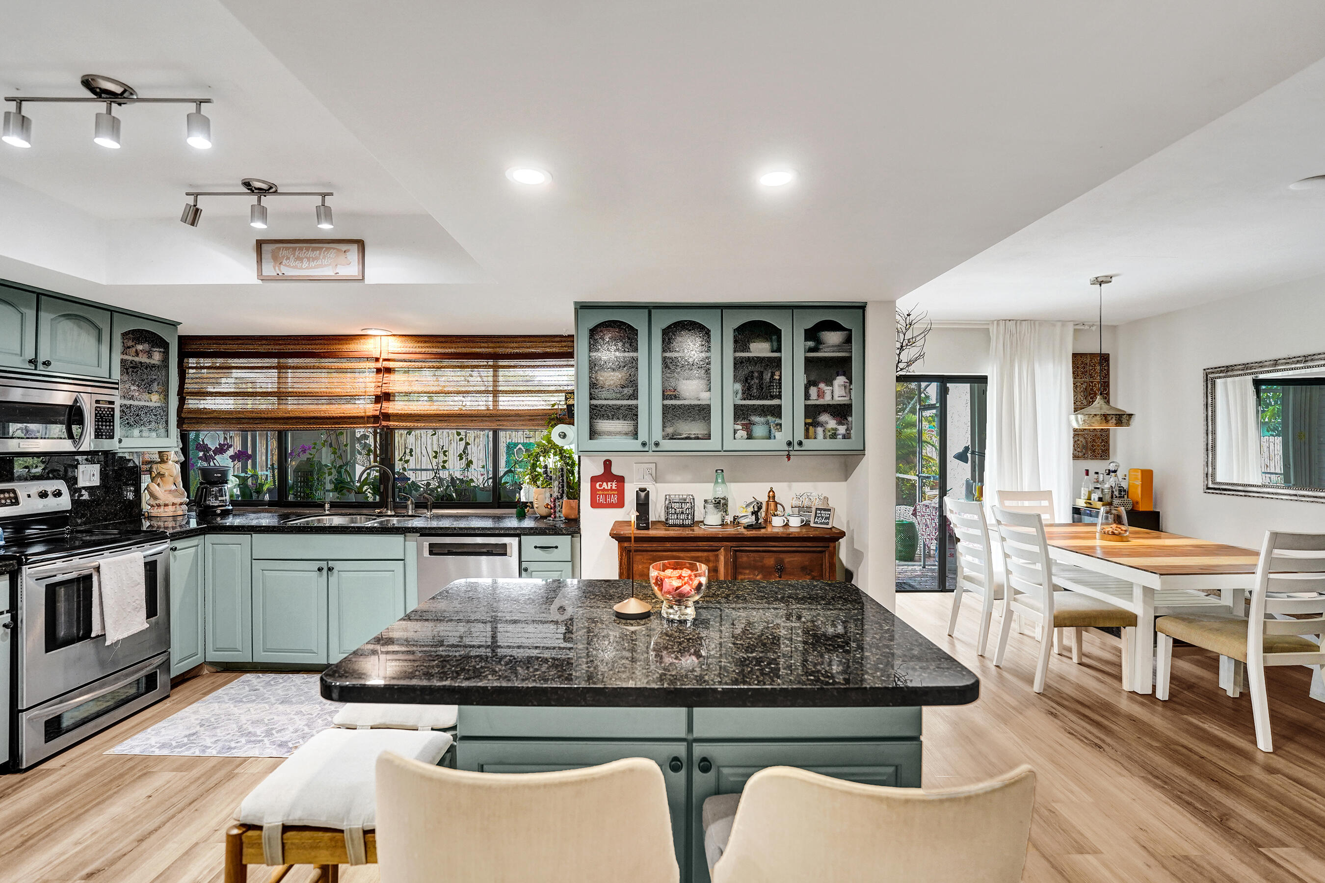 NOB HILL ESTATES 1 SEC - Residential