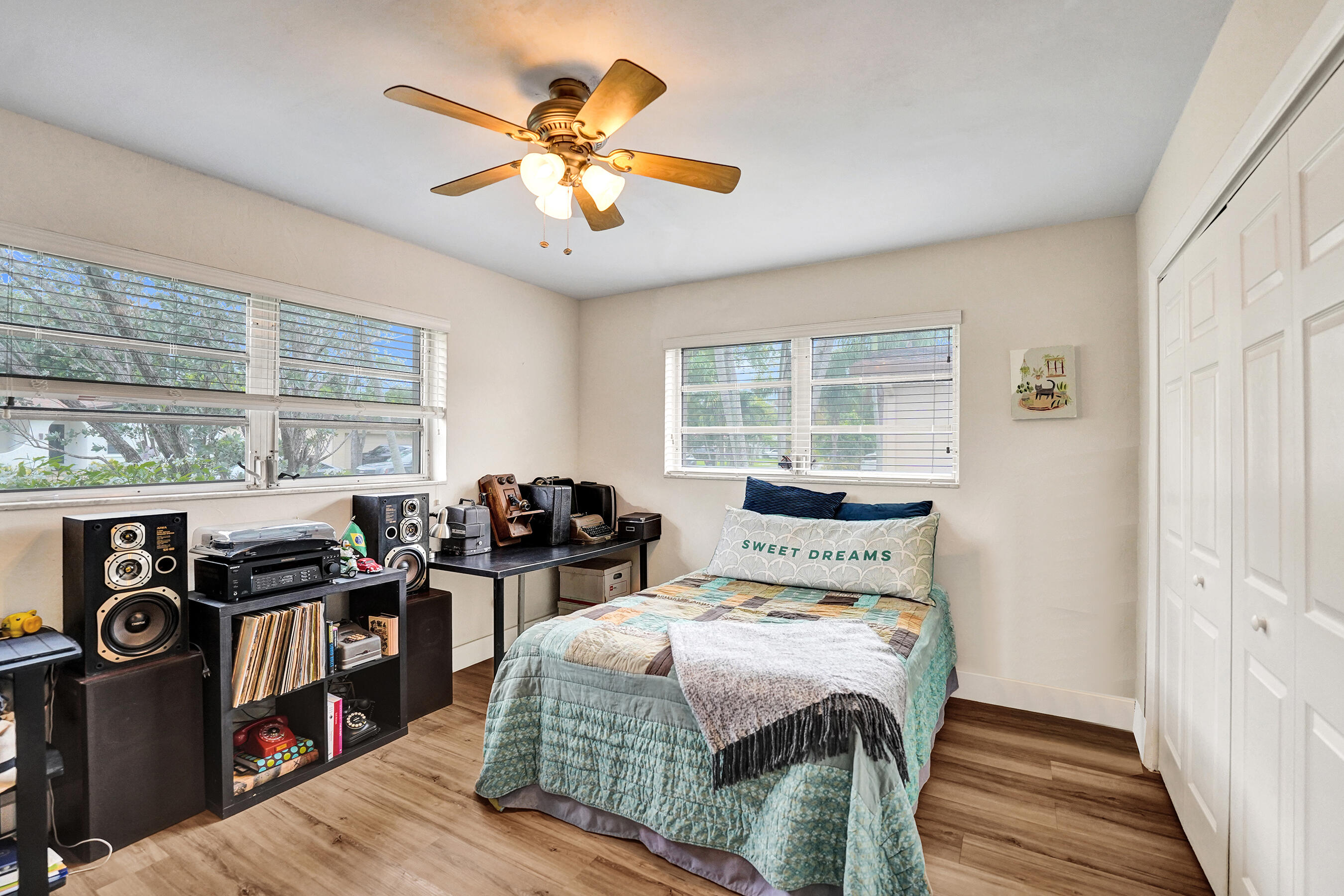NOB HILL ESTATES 1 SEC - Residential