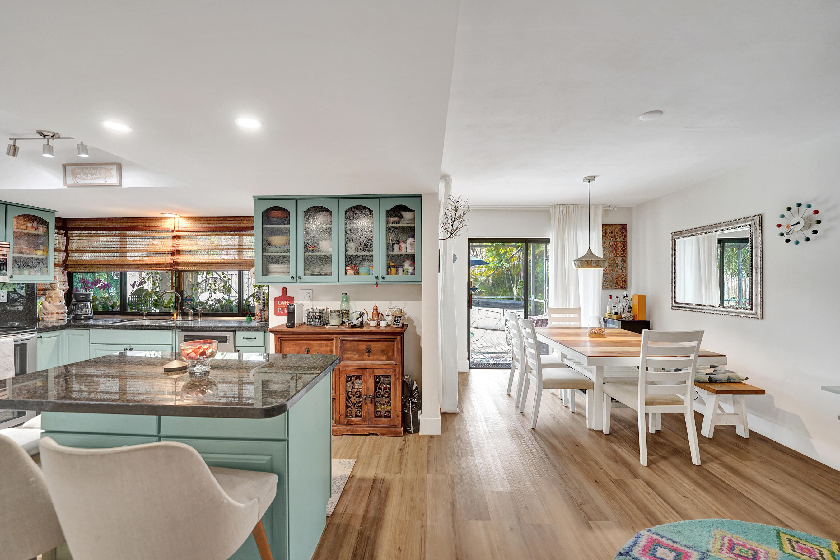 NOB HILL ESTATES 1 SEC - Residential