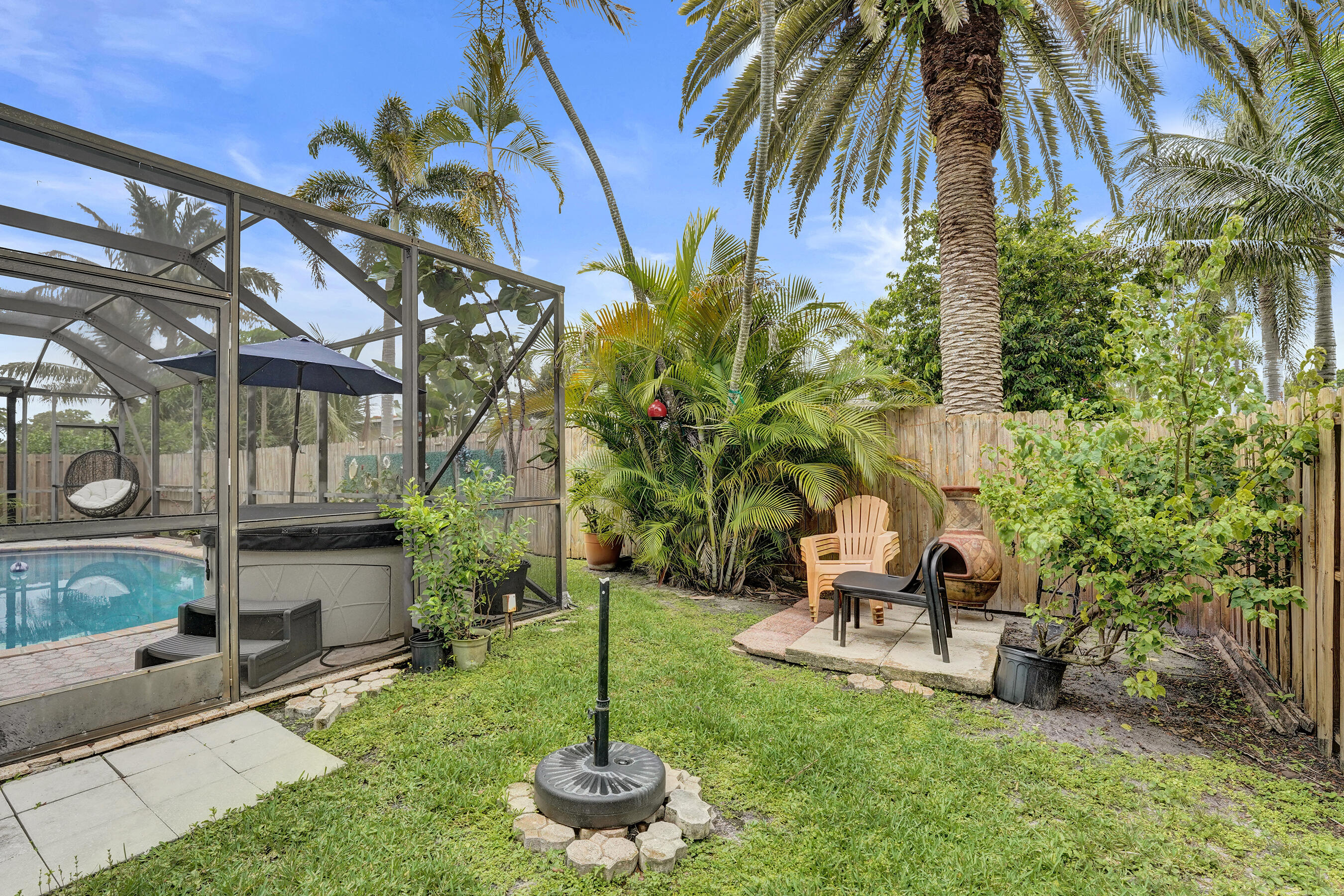 NOB HILL ESTATES 1 SEC - Residential