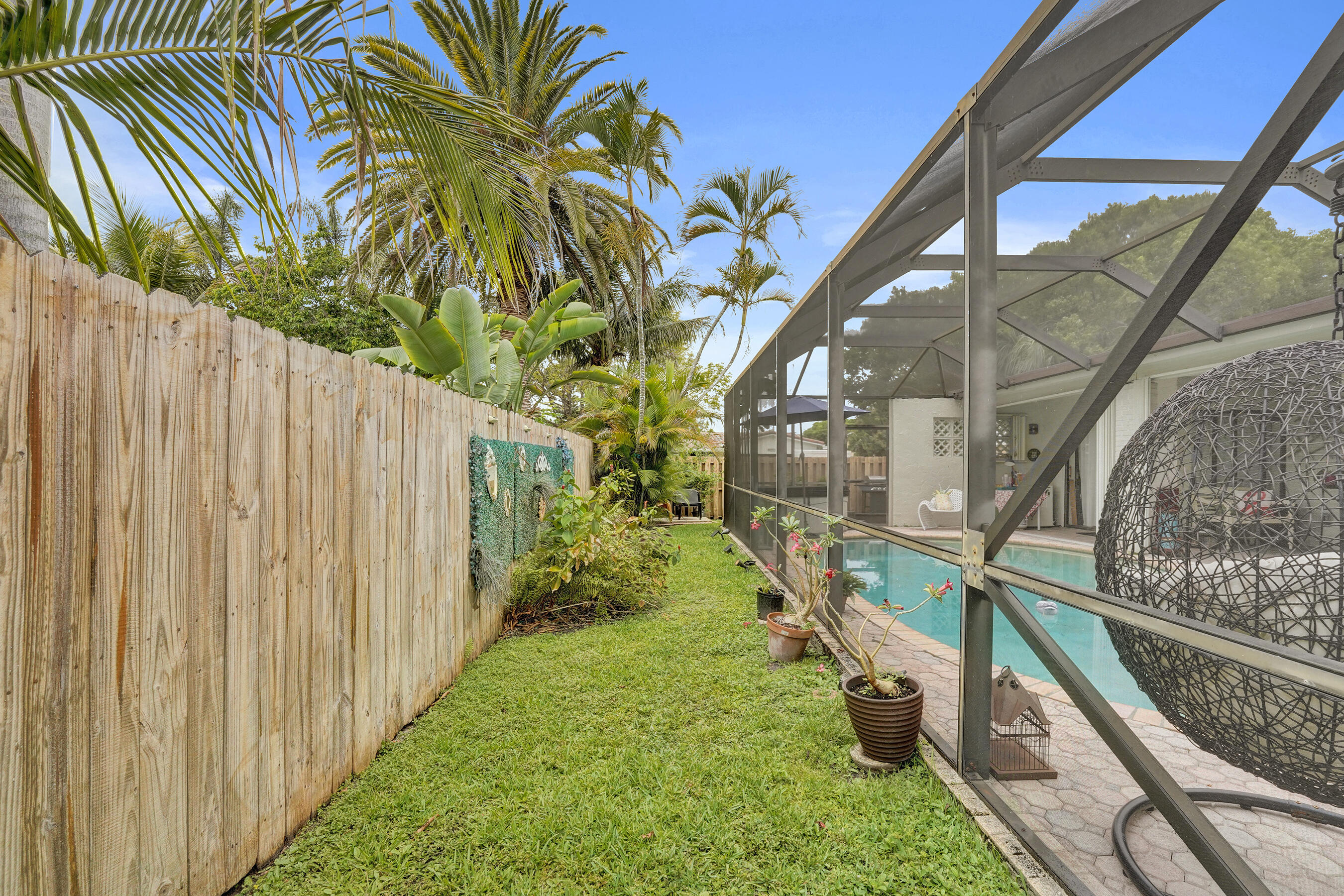 NOB HILL ESTATES 1 SEC - Residential
