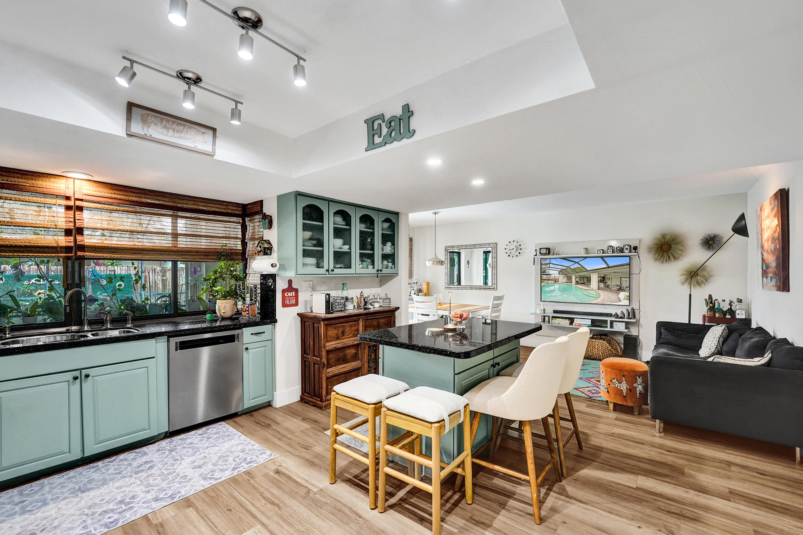 NOB HILL ESTATES 1 SEC - Residential