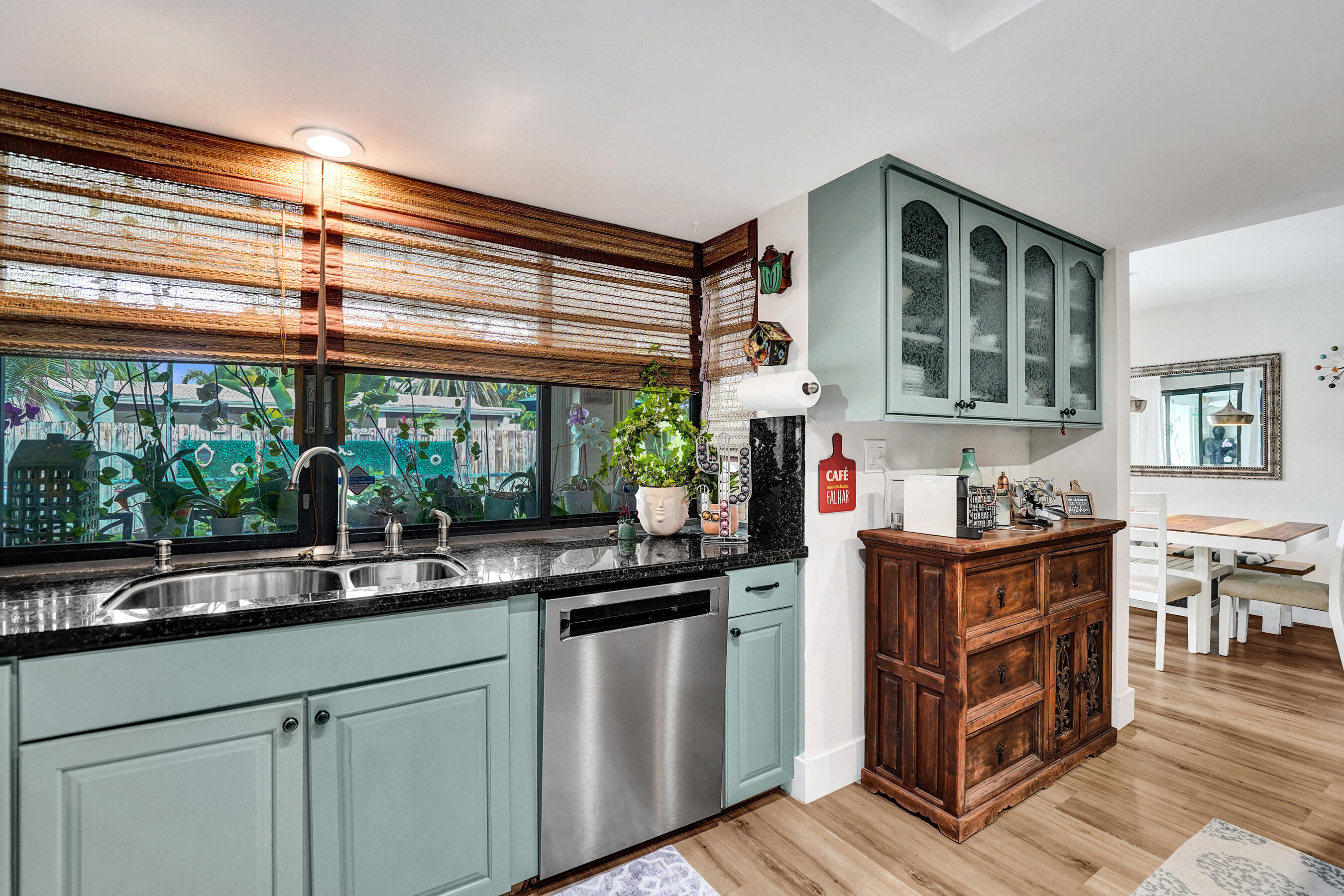 NOB HILL ESTATES 1 SEC - Residential