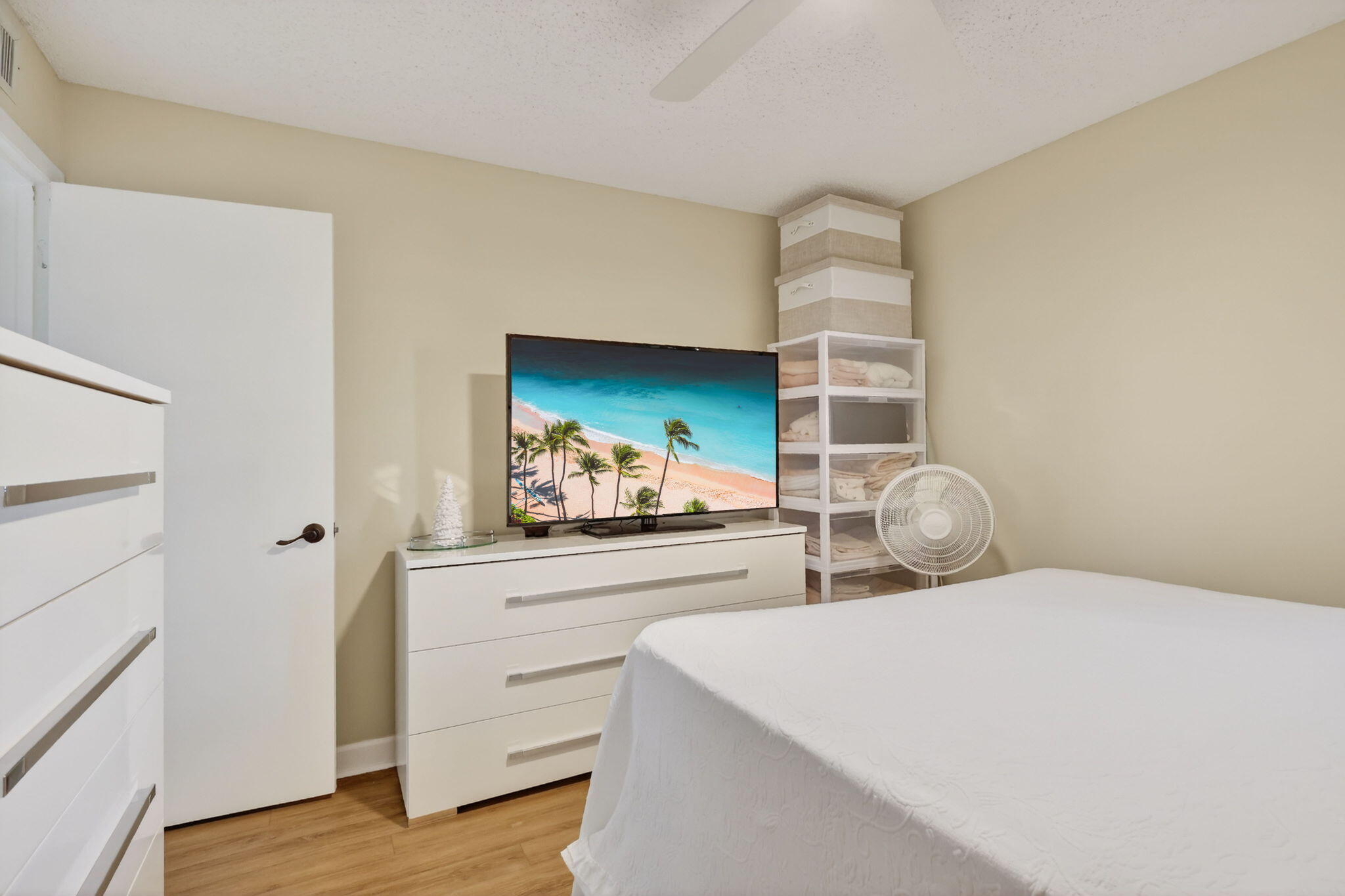 OCEAN HARBOUR CONDOMINIUM B - Residential