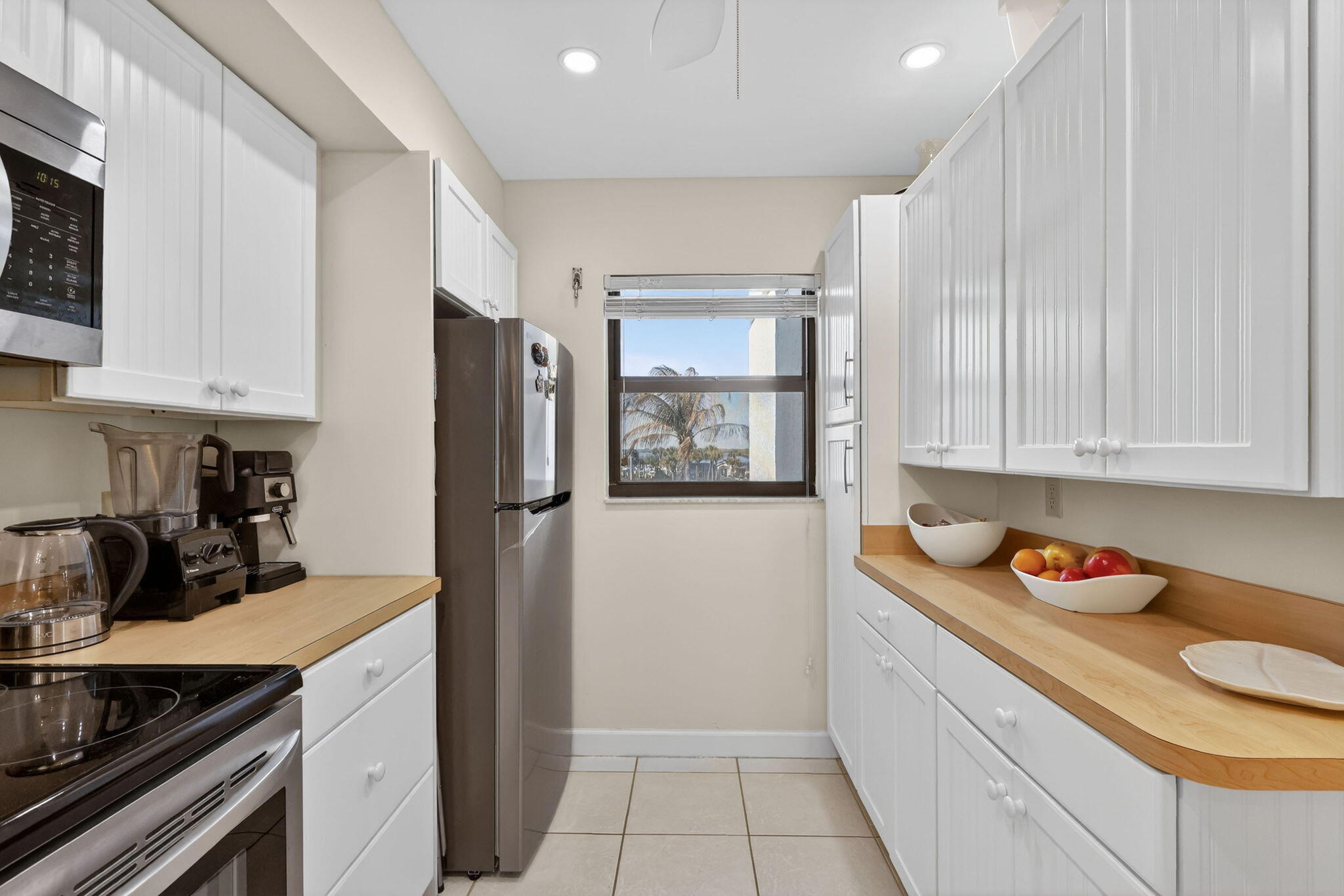 OCEAN HARBOUR CONDOMINIUM B - Residential
