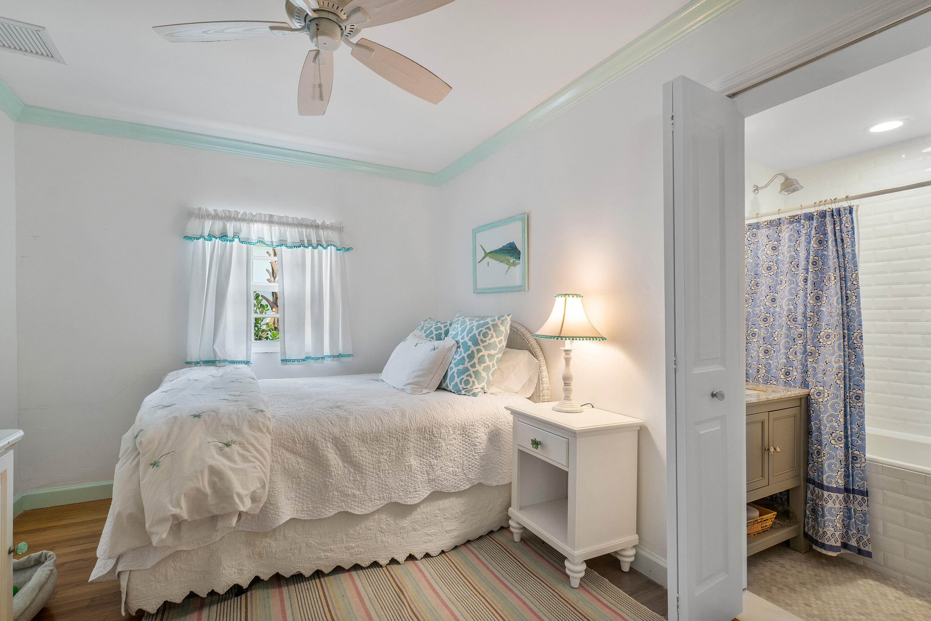 EAST SHORE - Residential