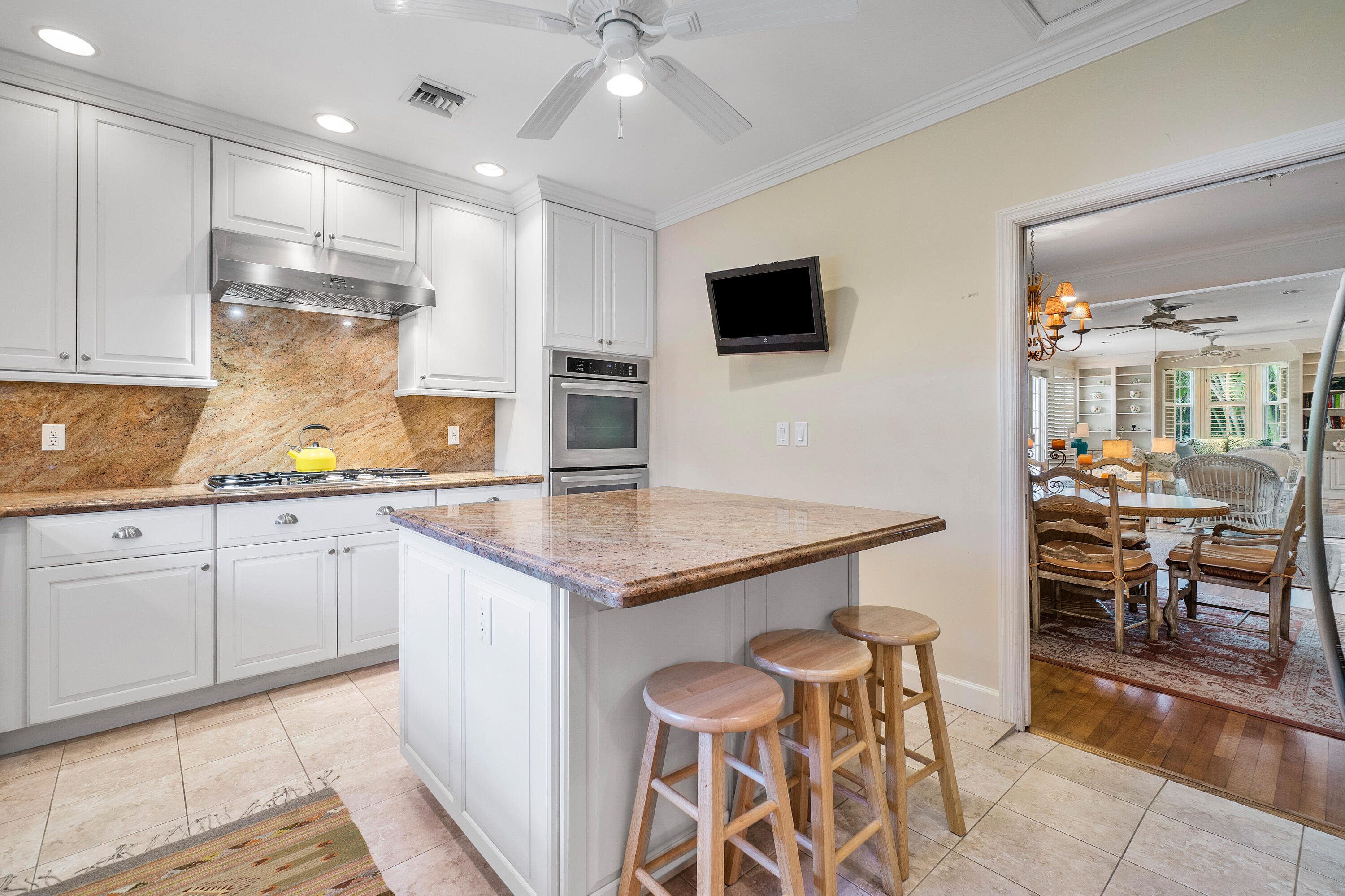 EAST SHORE - Residential