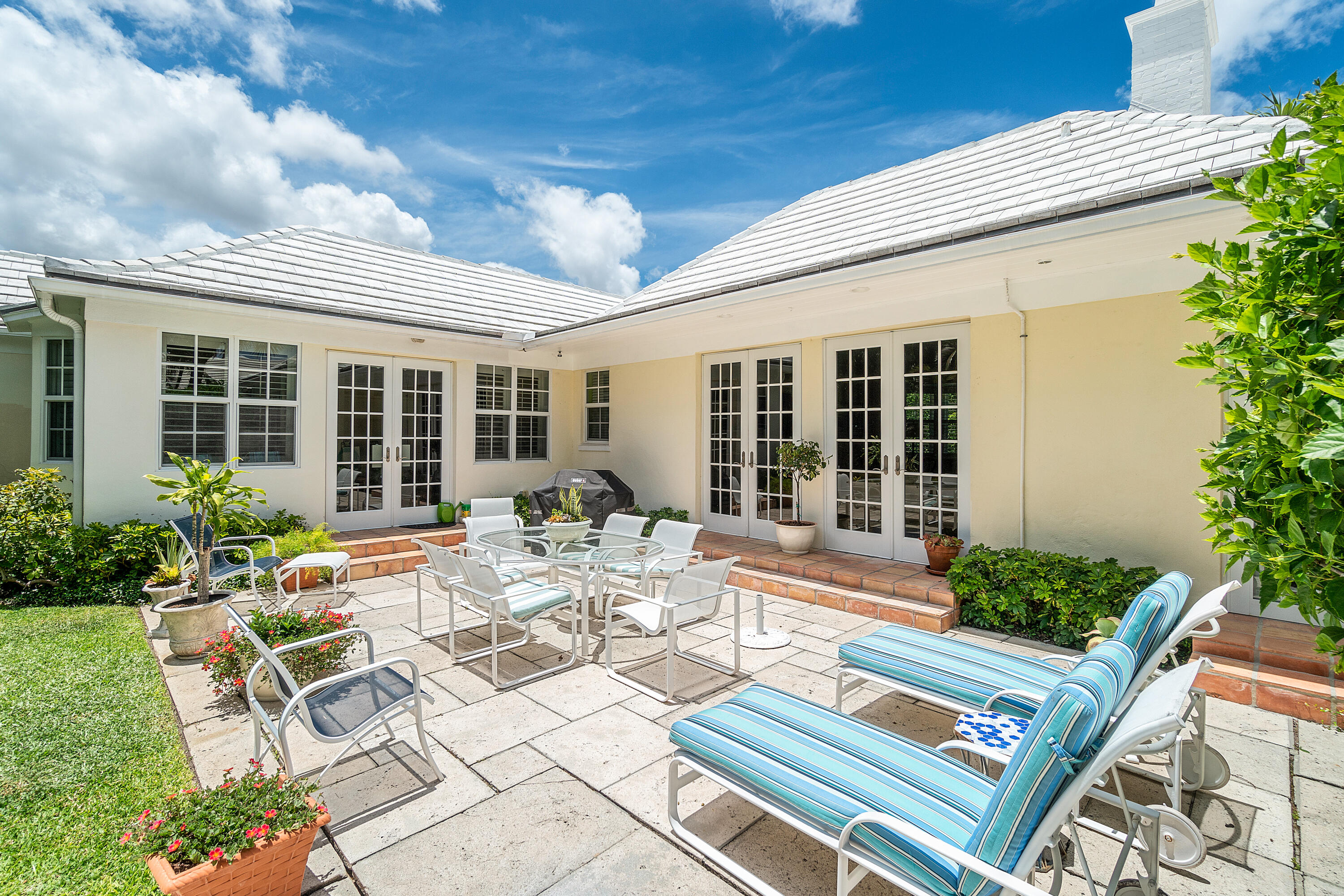EAST SHORE - Residential