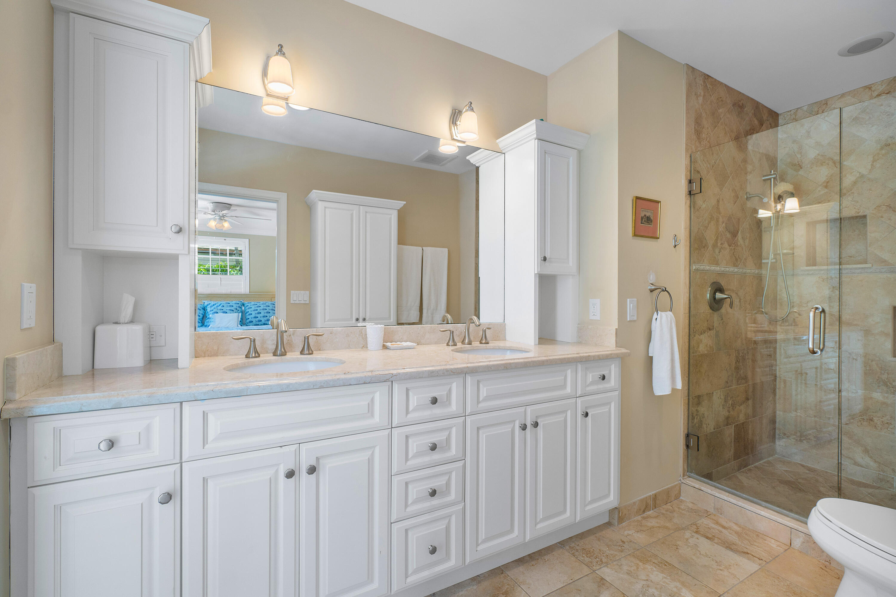 EAST SHORE - Residential