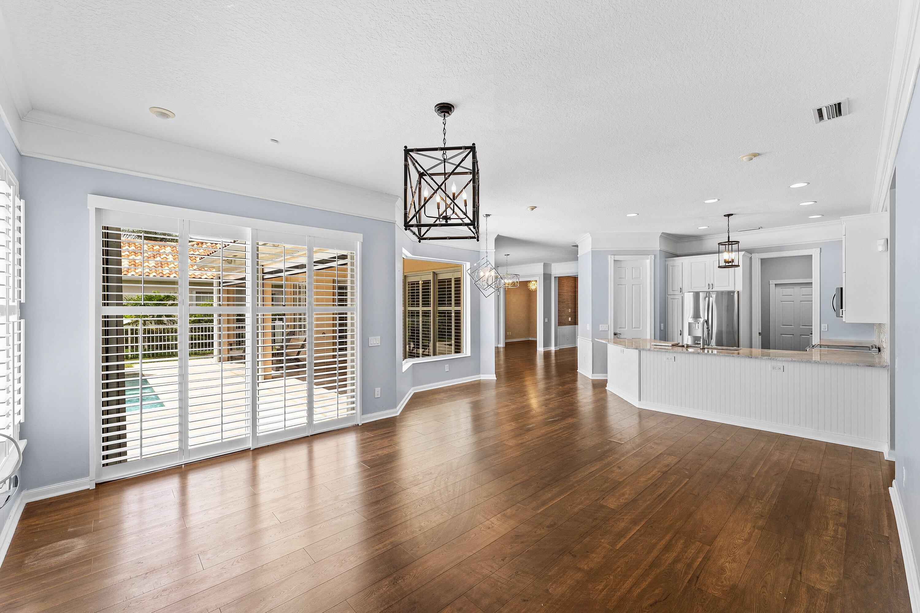 RIVERWALK 3 - Residential