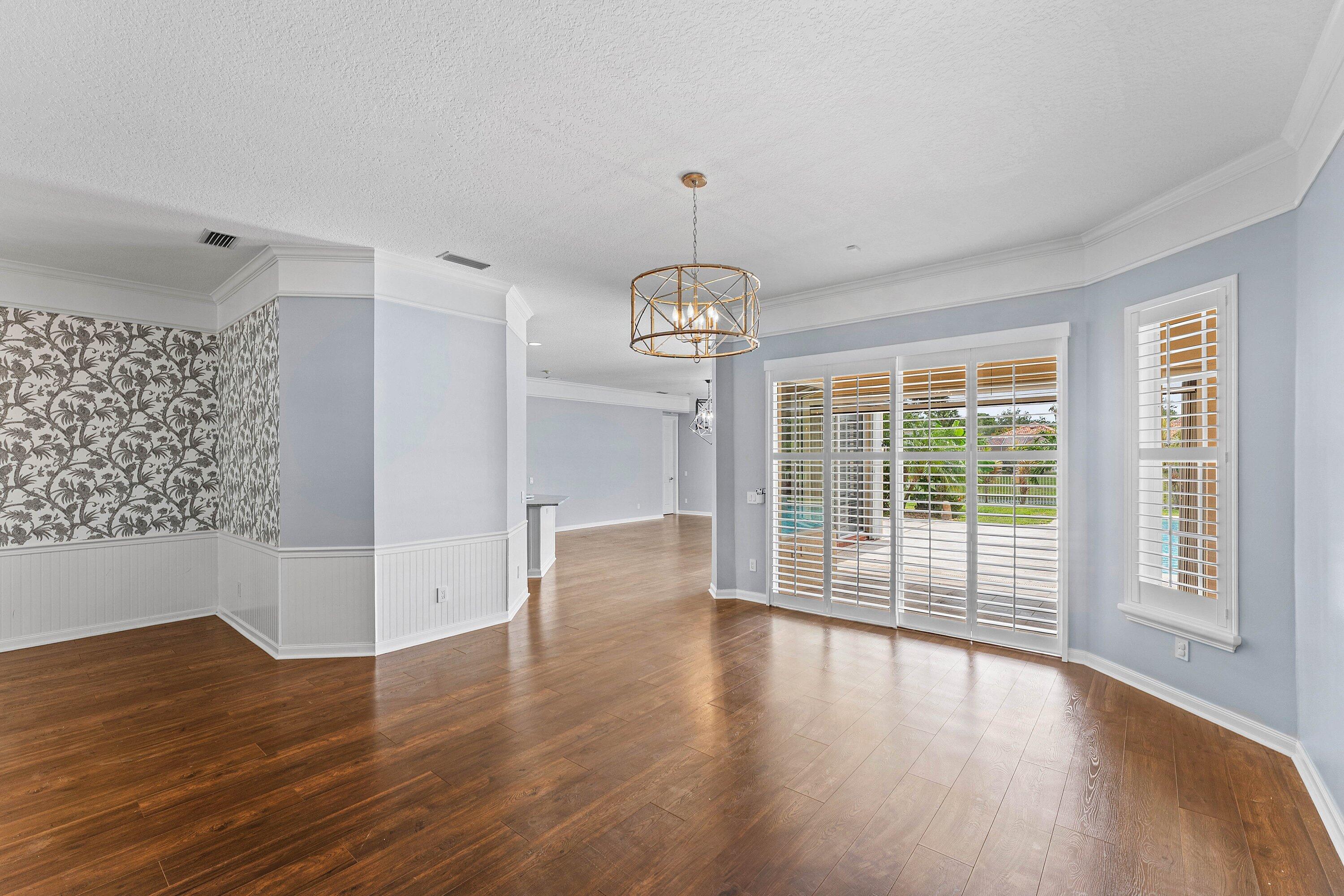 RIVERWALK 3 - Residential