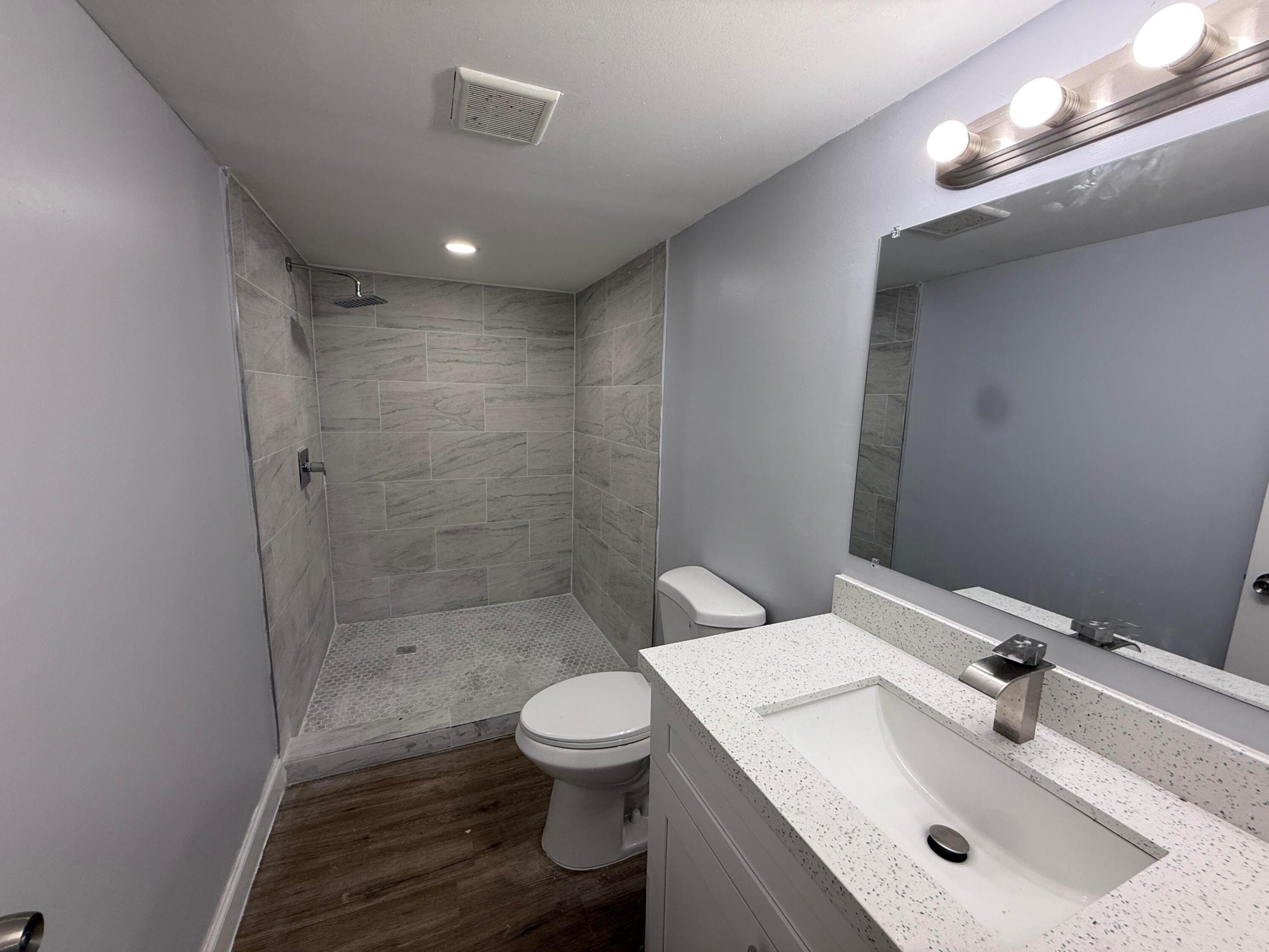 CYPRESS AT WOODMONT III - Residential Lease